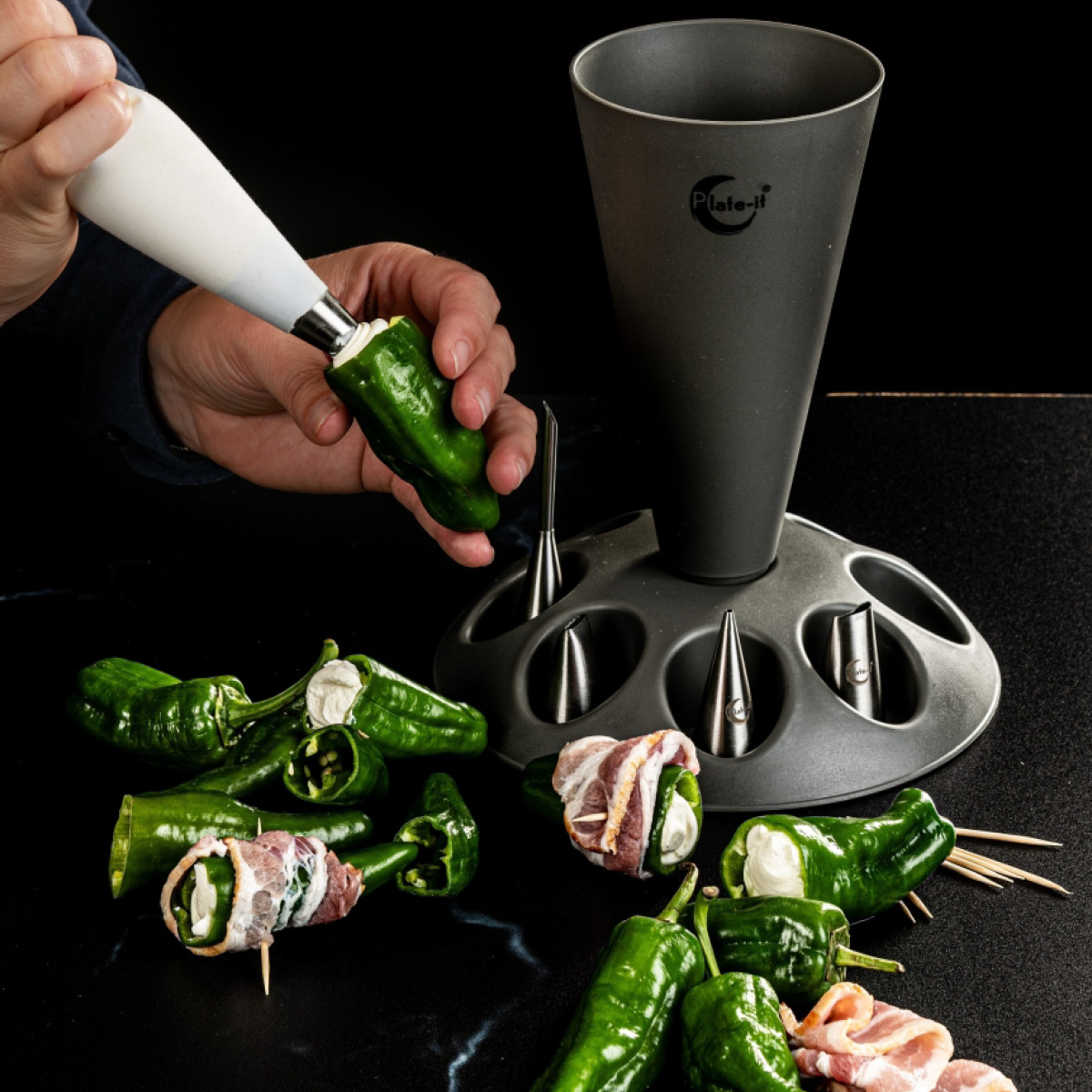 Plate It Plate It Pursotinpussi ja tyllat 11 kpl Teräs/Valkoinen