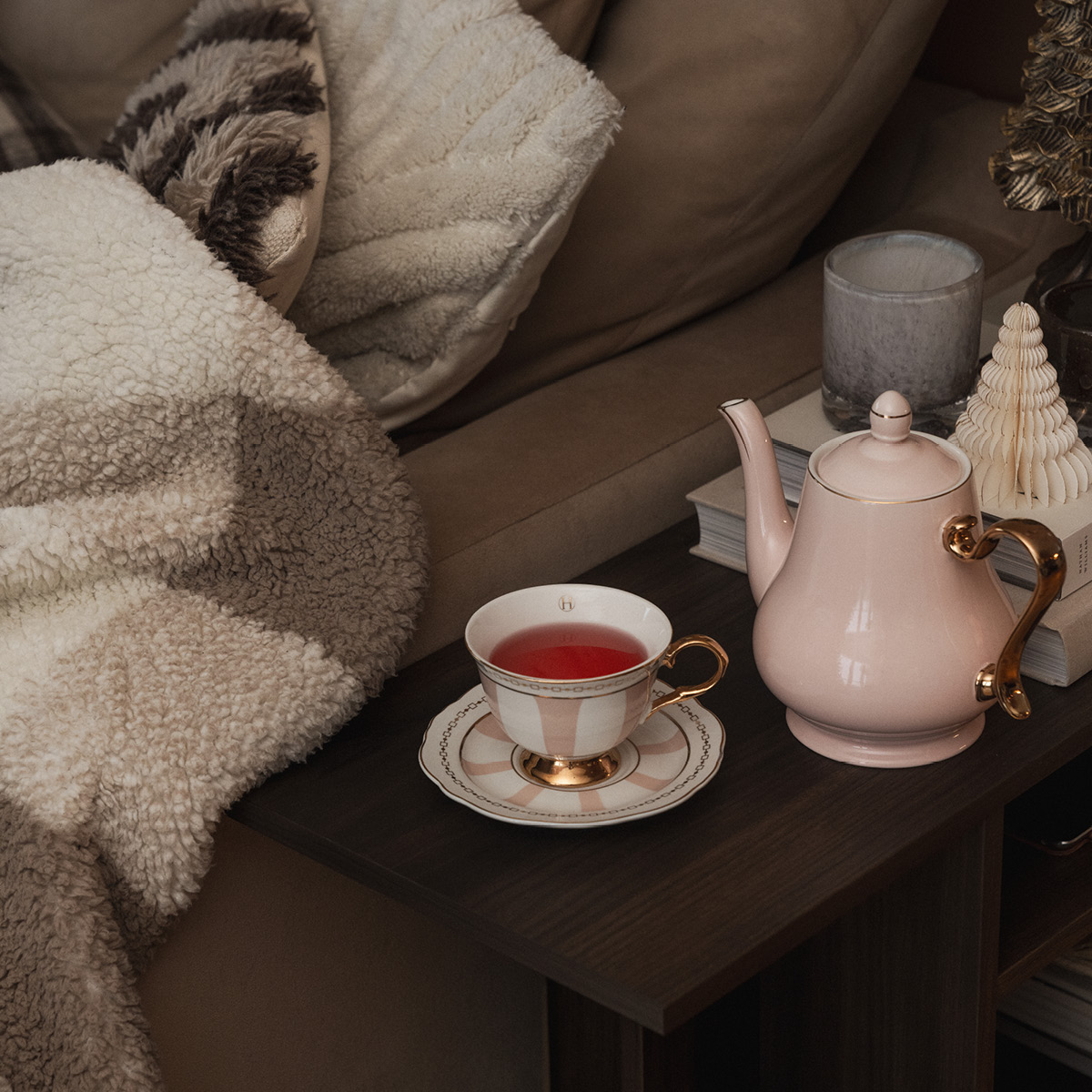 Hilke Kopp med fat 22 cl Strisce Rosa/Guld