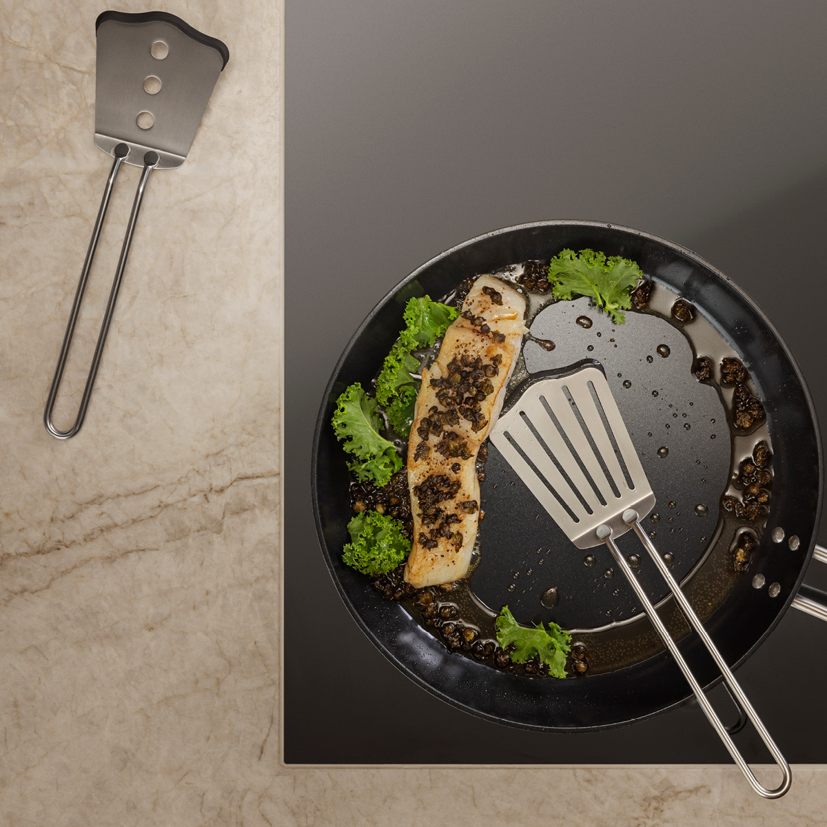 Eva Trio Stekespade med silikon kort stål