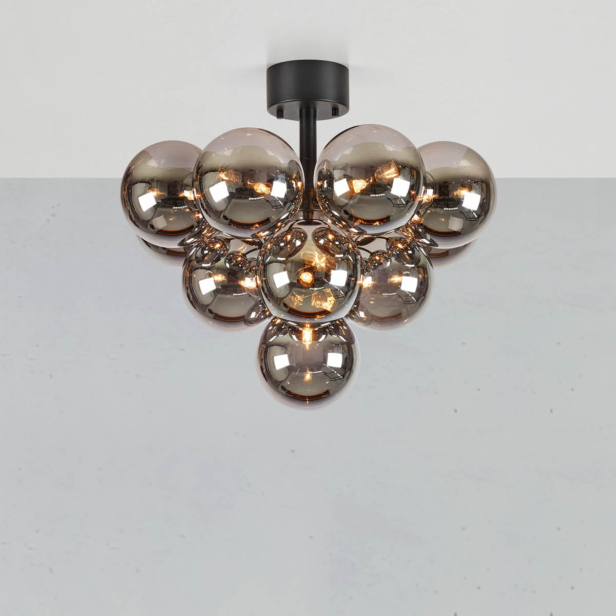 Markslöjd Merlot Plafondi 13 ljus Musta/Smoke