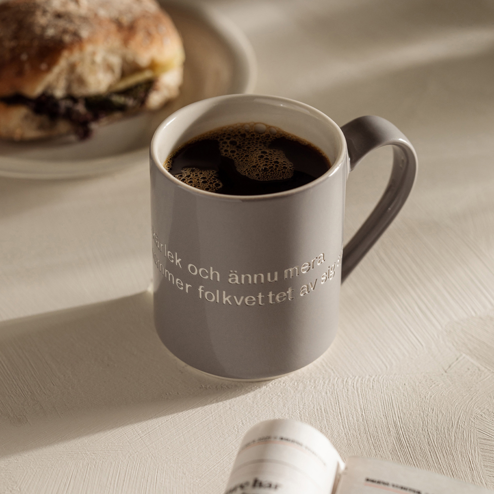 Design House Stockholm Astrid Lindgren Muki, Ge barnen kärlek 35 cl Harmaa