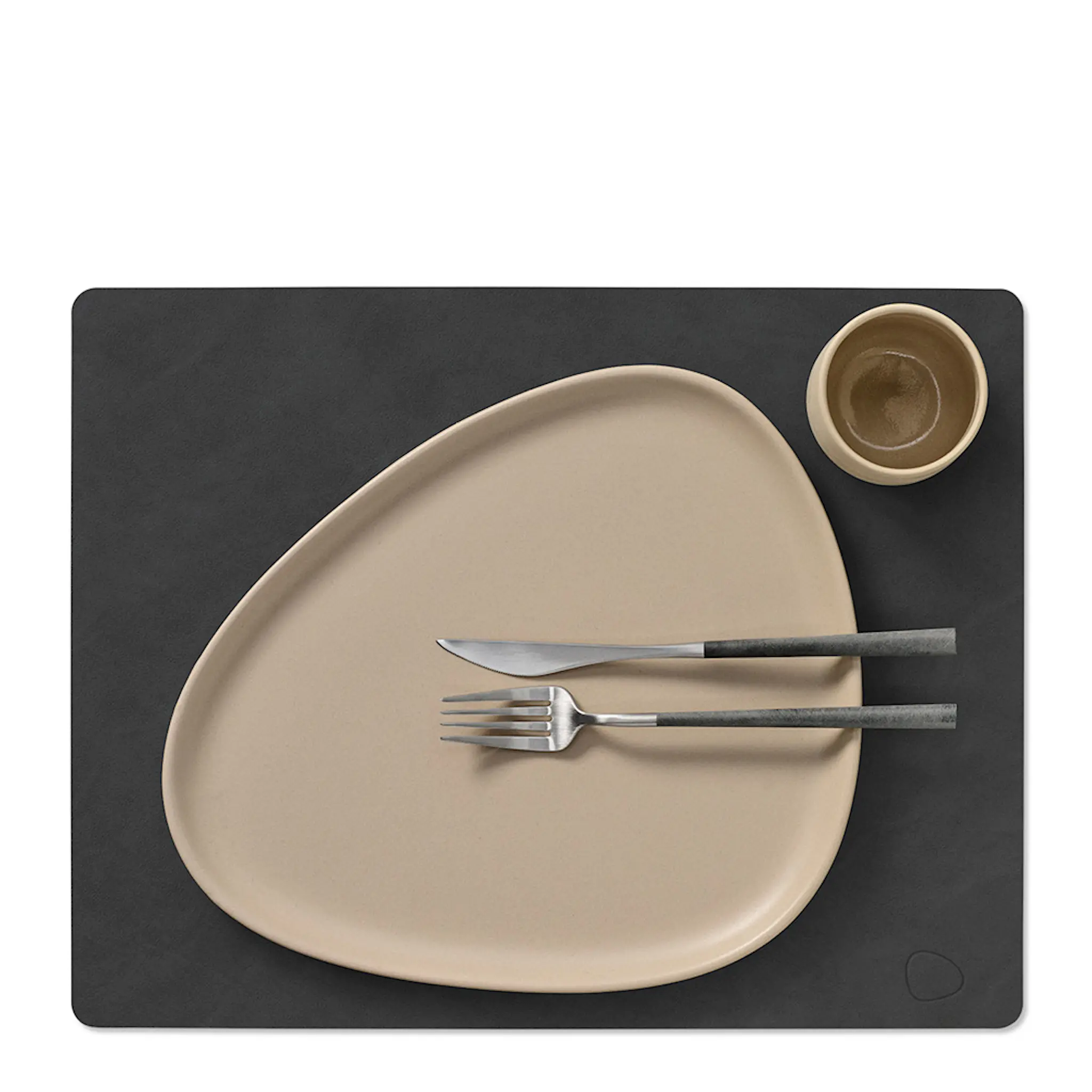LIND DNA Nupo Square Tablett 35x45 cm Svart