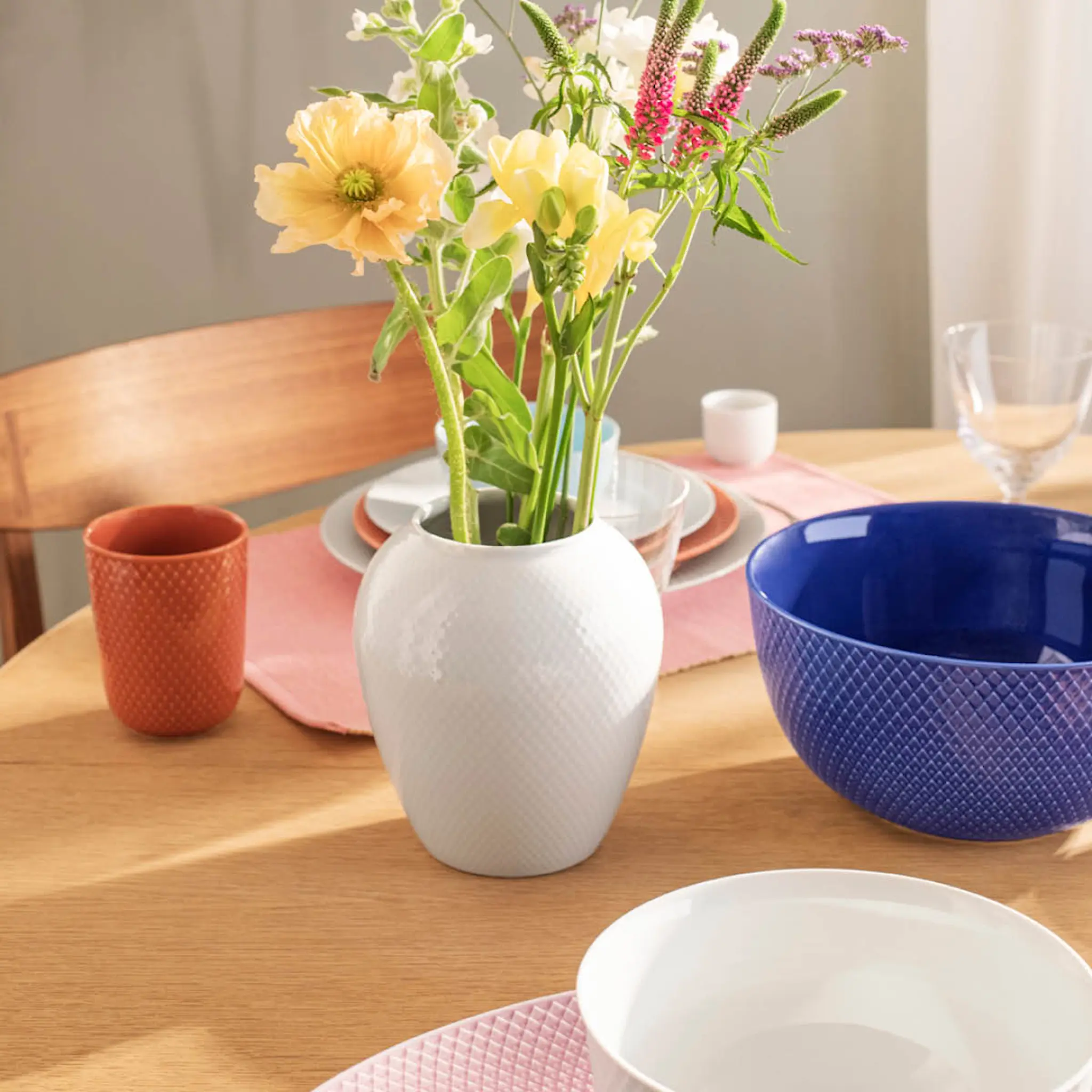 Lyngby Porcelæn Rhombe Vas 25 cm Porslin Vit