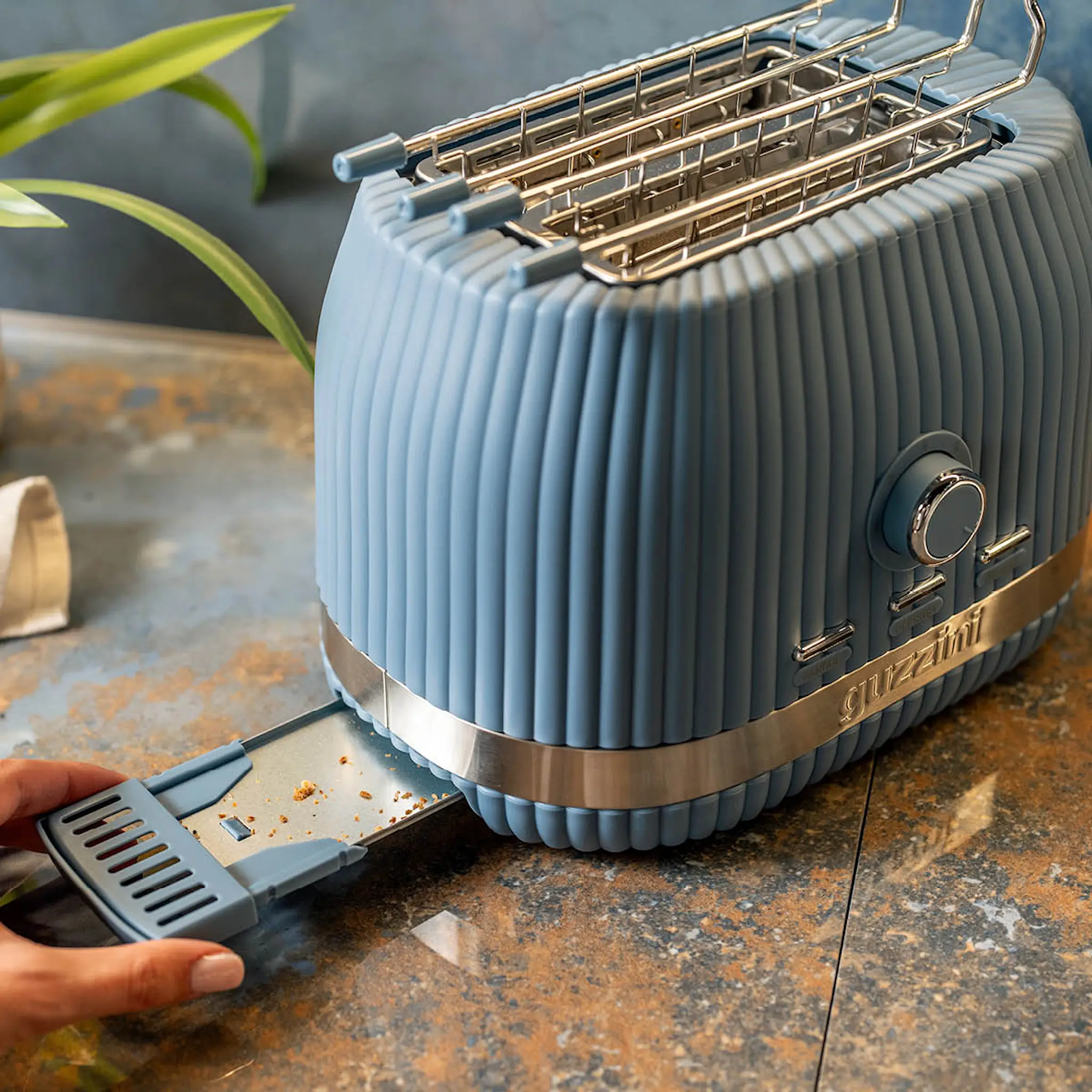 Guzzini Sous Chef brödrost 800W marinblå