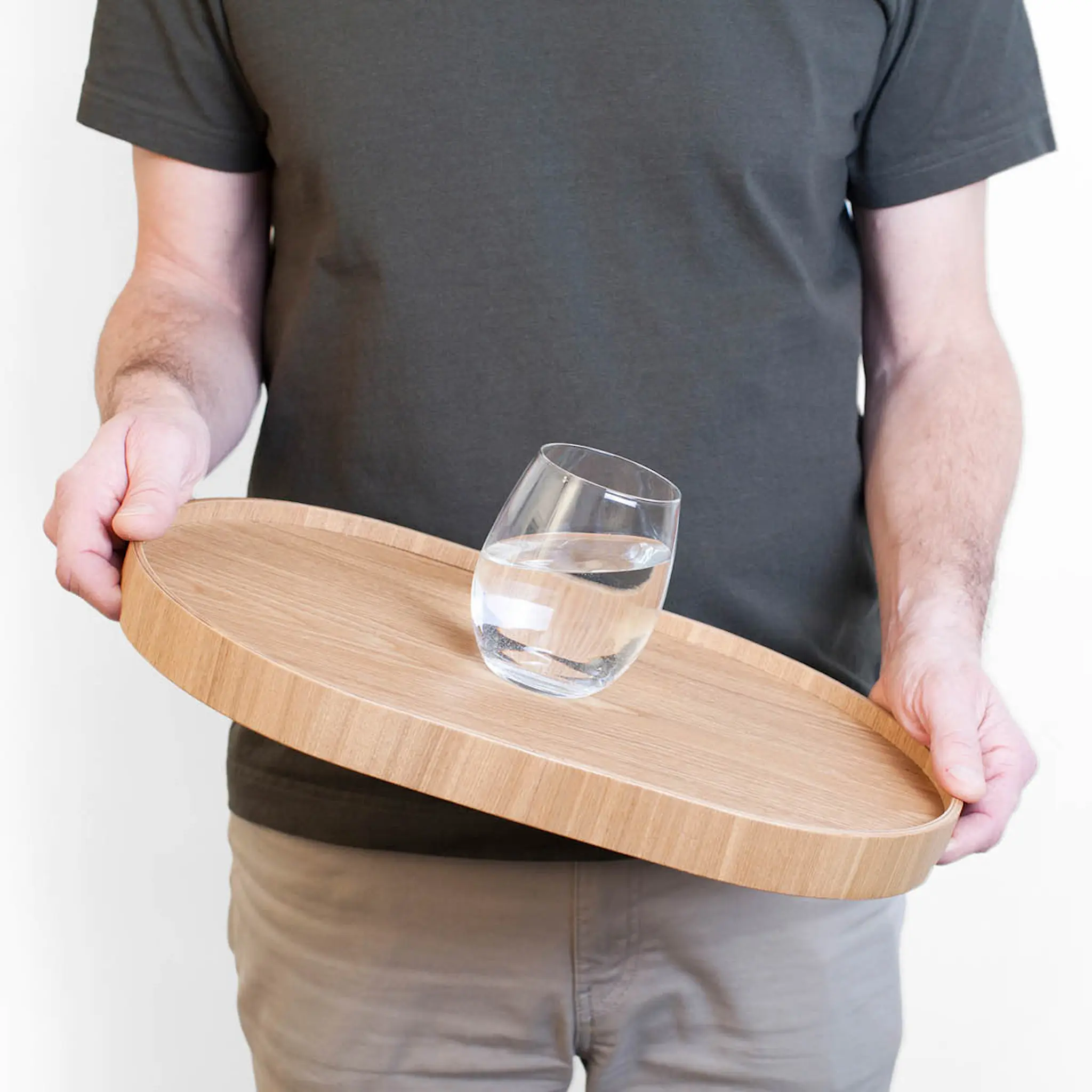 Bosign CurveLine serveringsbricka anti-slip 39x26 cm pilträ