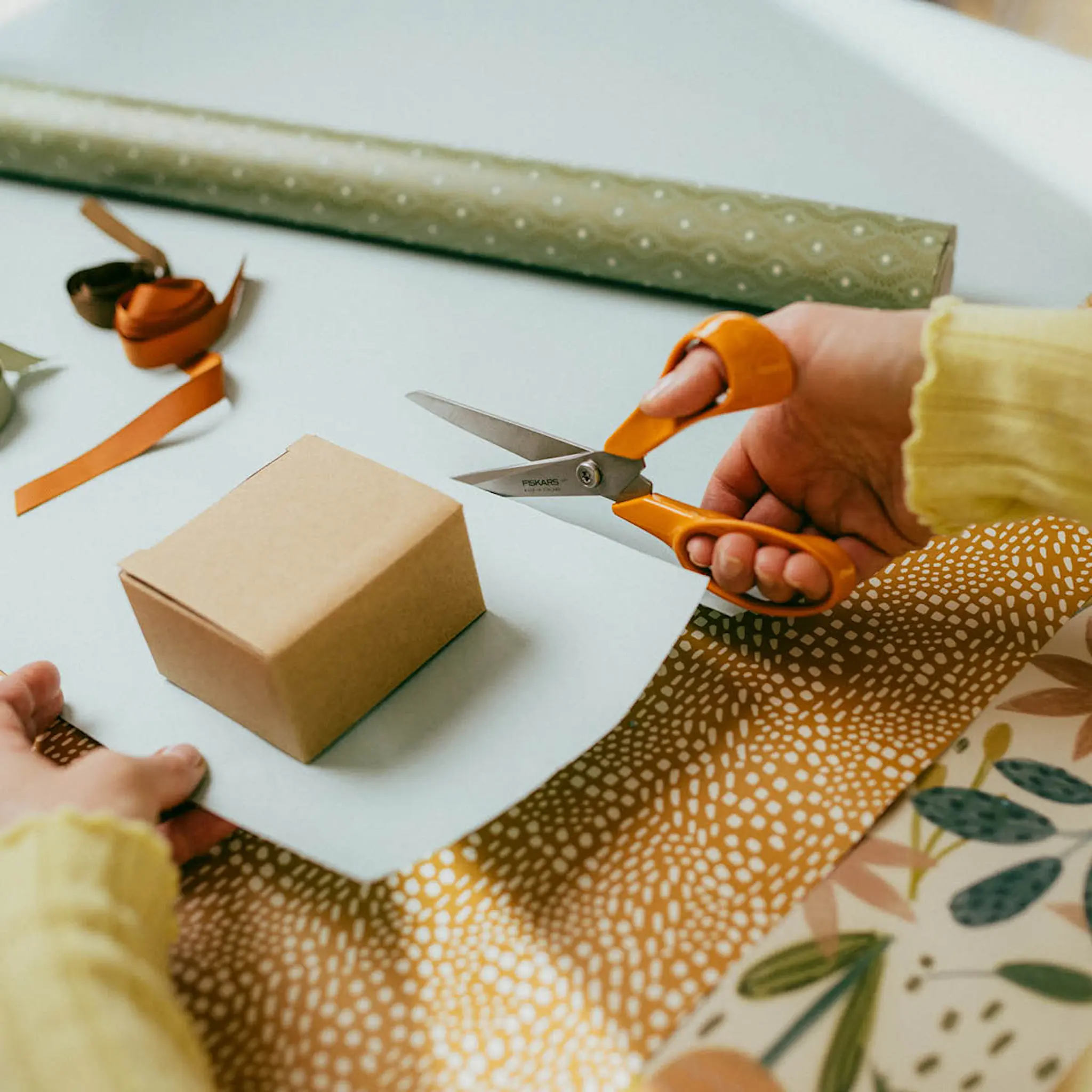 Fiskars Classic yleissakset 25 cm oranssi