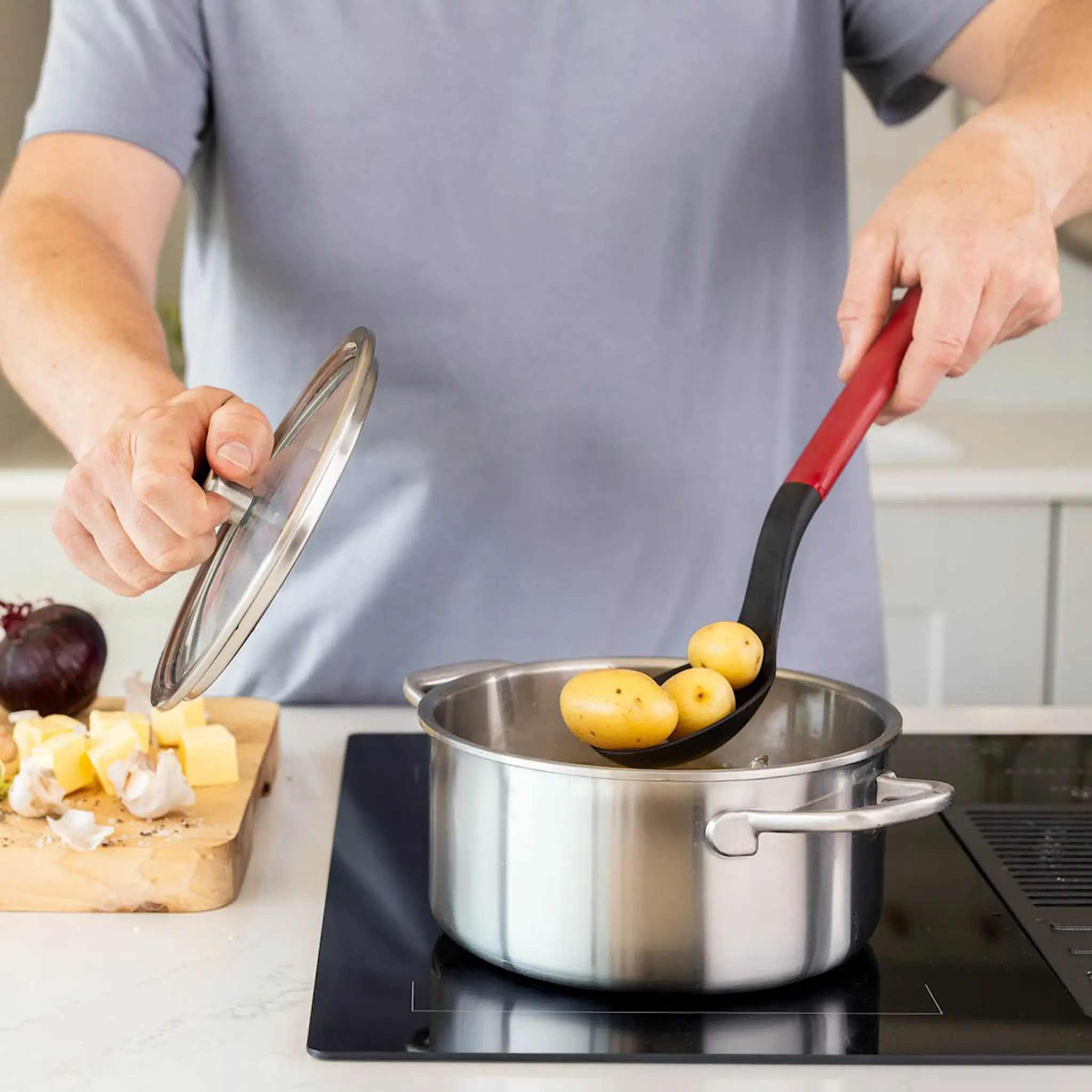 KitchenAid KitchenAid Classic hullsleiv 34 cm empire red