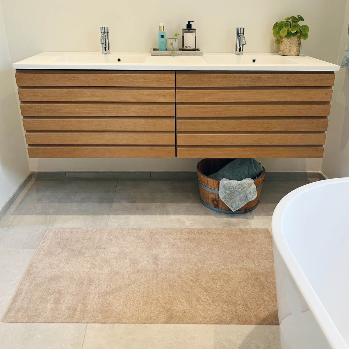 Tica Copenhagen Unicolor golvmatta 120x67 cm ivory