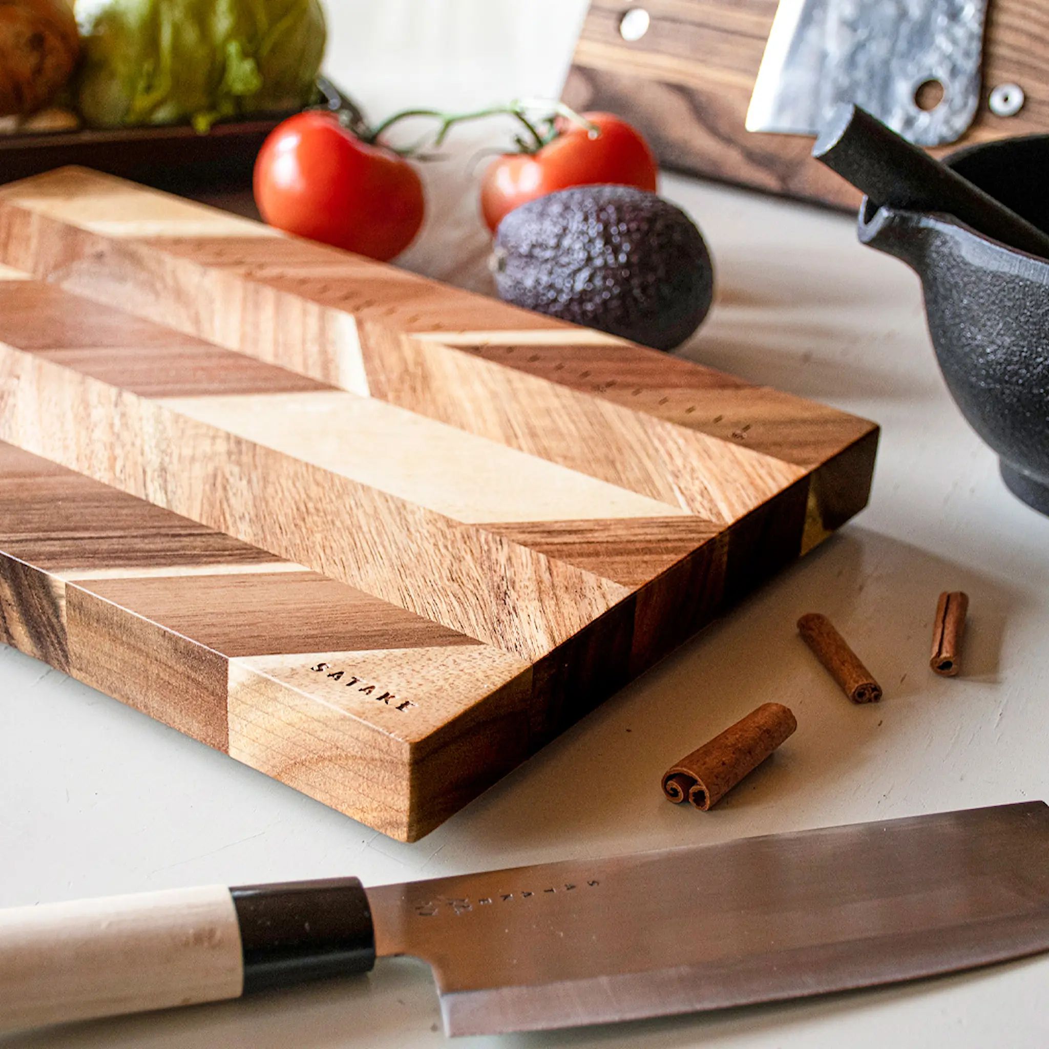 Satake Skjærebrett 35,5x23 cm akasie