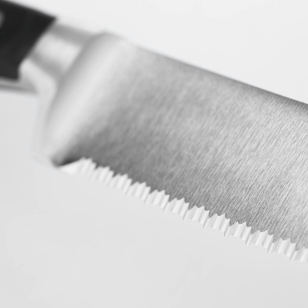 Wüsthof Classic brödkniv 23 cm dubbeltandad svart