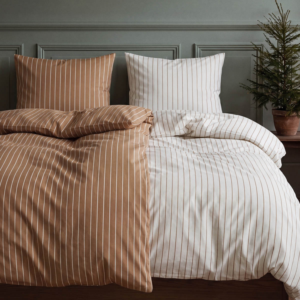 Juna Soft påslakanset 150x210 cm offwhite/karamell