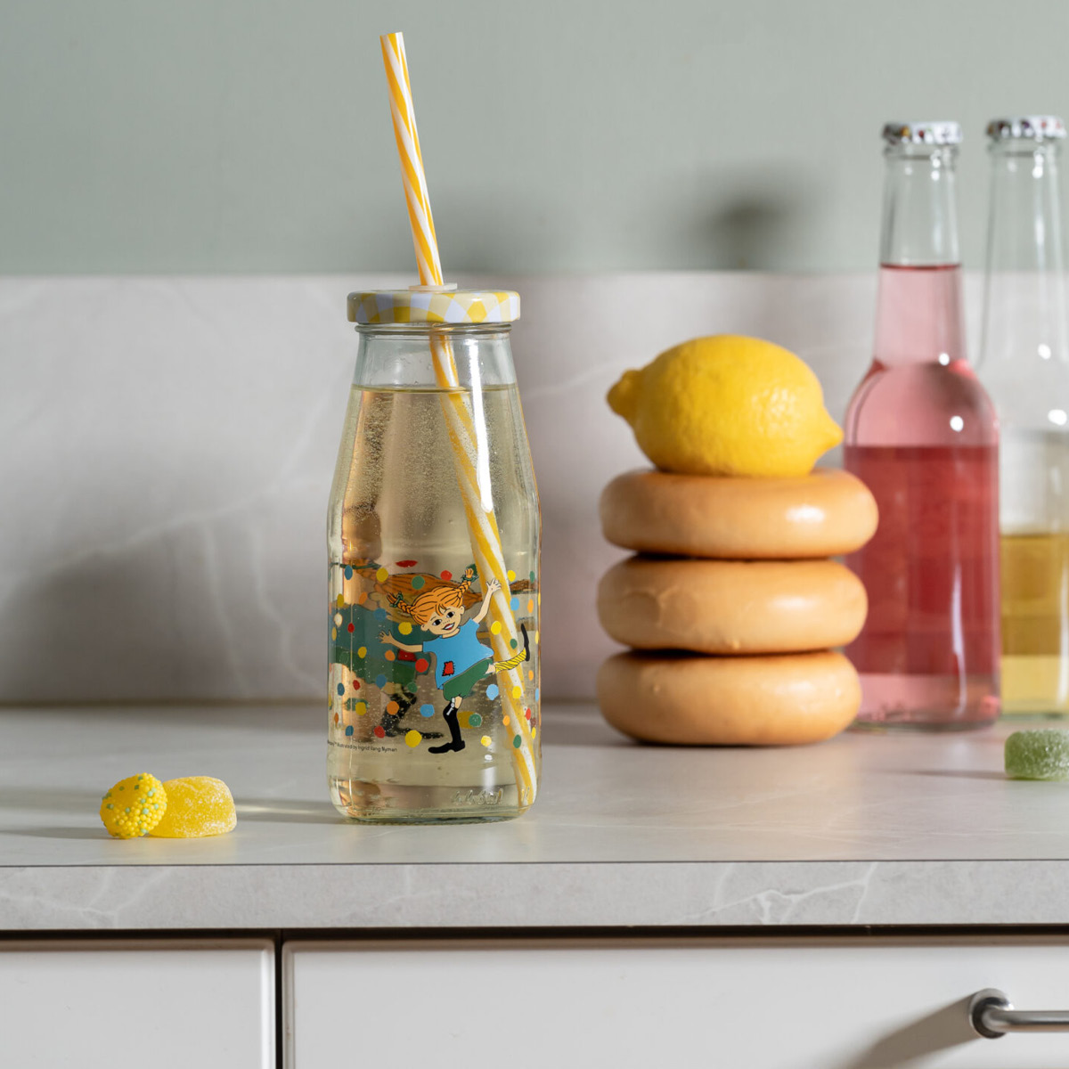 Muurla Pippi flaska med sugrör och lock 45 cl hoppsansa