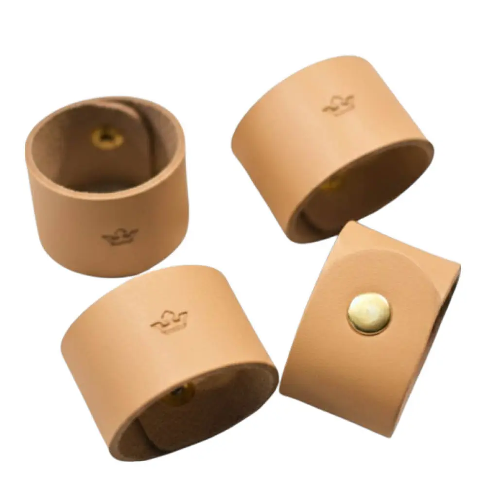 Serviettring i skinn 3 cm 4 stk lys brun