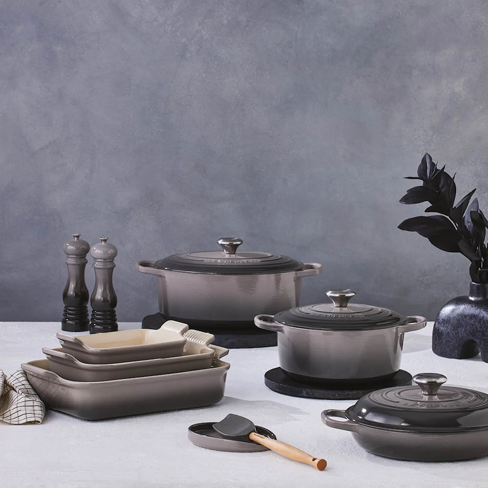 Le Creuset Oval grytskedshållare 15 cm Flint