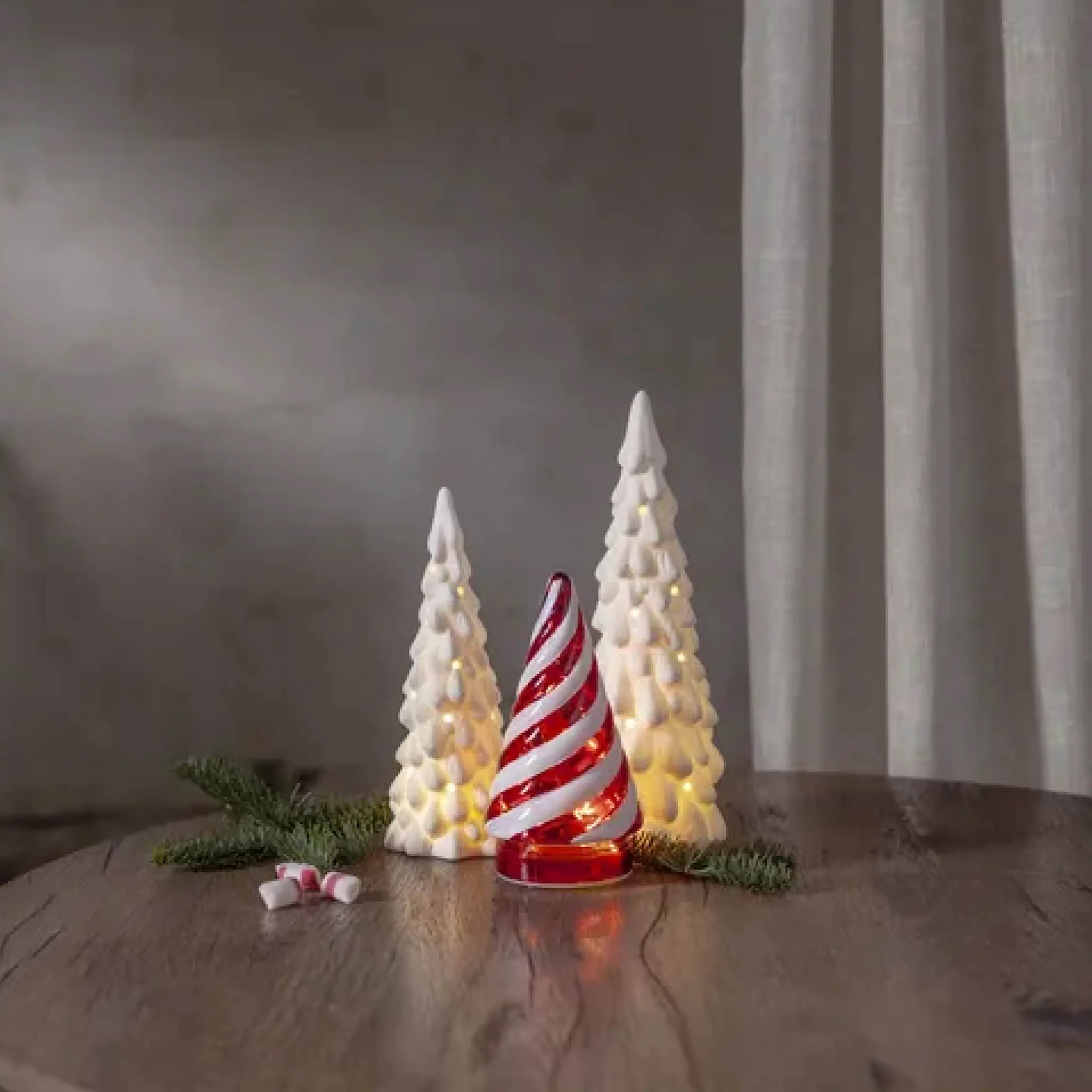 Star Trading Candy Tree bordsdekoration LED 16 cm röd/vit