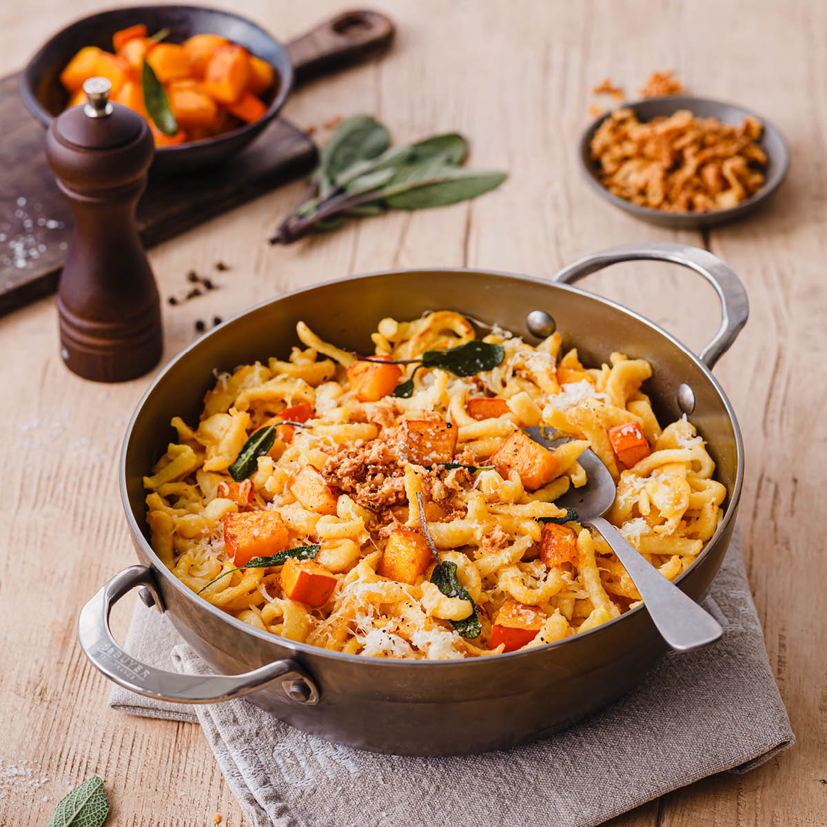 de Buyer Mineral B Element Sauteuse 28 cm Country