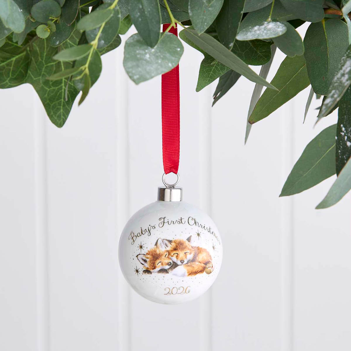 Royal Worcester Wrendale Designs joulupallo Baby's First Christmas 2026