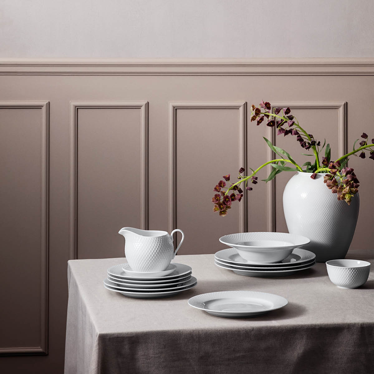 Lyngby Porcelæn Rhombe Såskanna 67 cl Vit