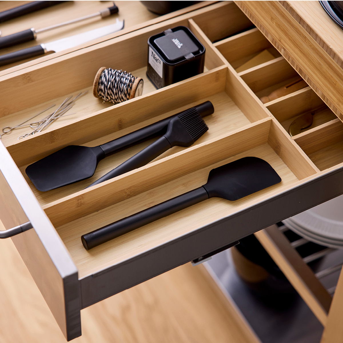 Rosti Emma slikkepott smal 25,2x3,3 cm svart