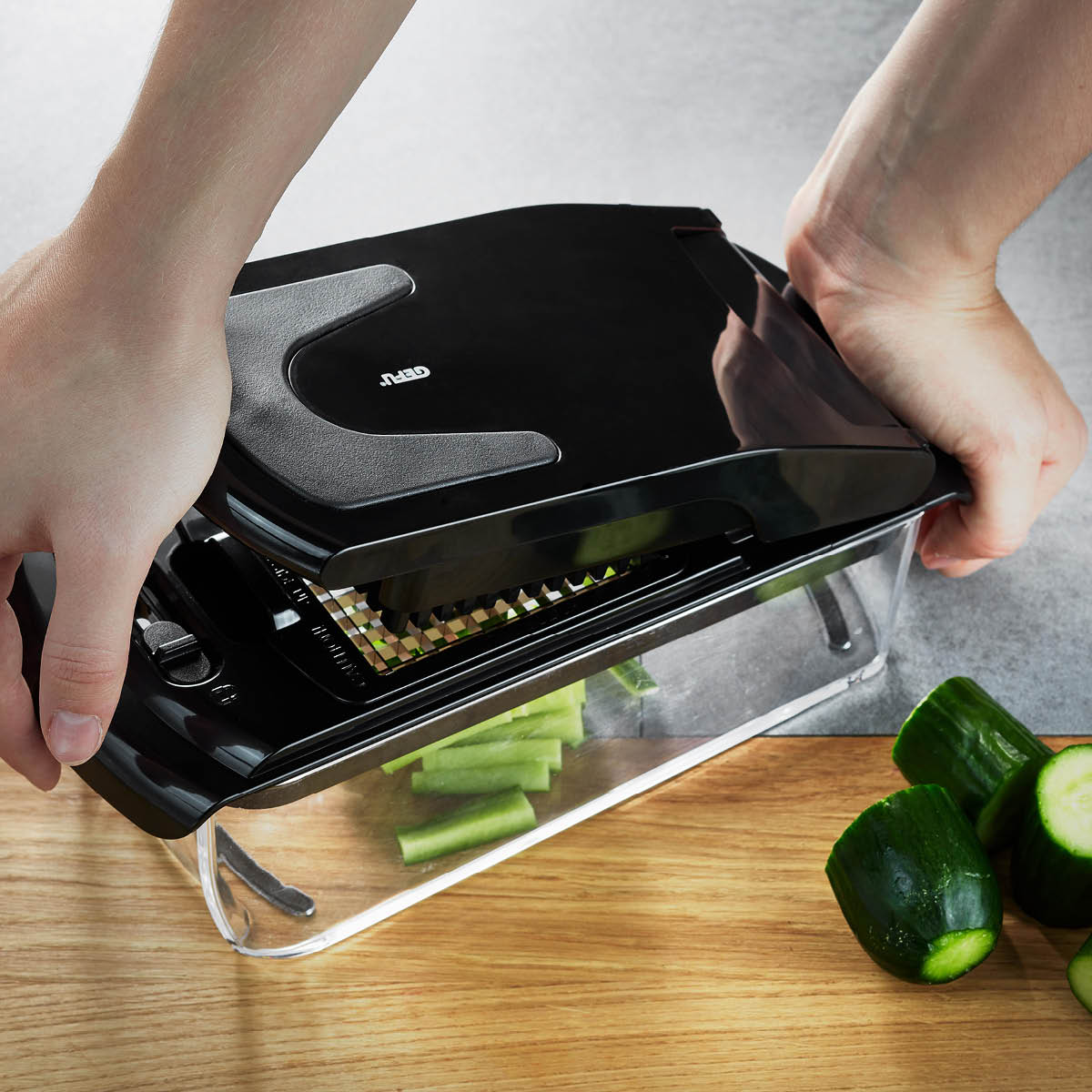 Gefu Treppo grönsakshackare med två skärgaller