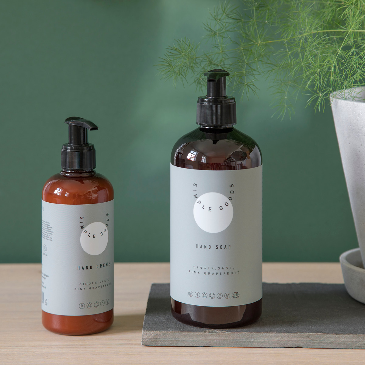 Simple Goods Grapefruit handkräm 250 ml pumpflaska ljusblå