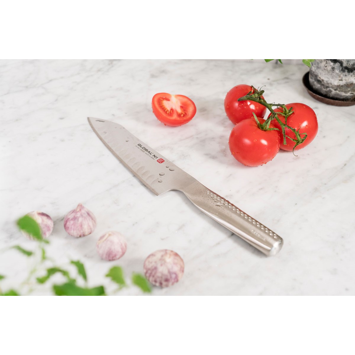 Global Global GN-006 Vihannesveitsi 18 cm ovaalihiottu