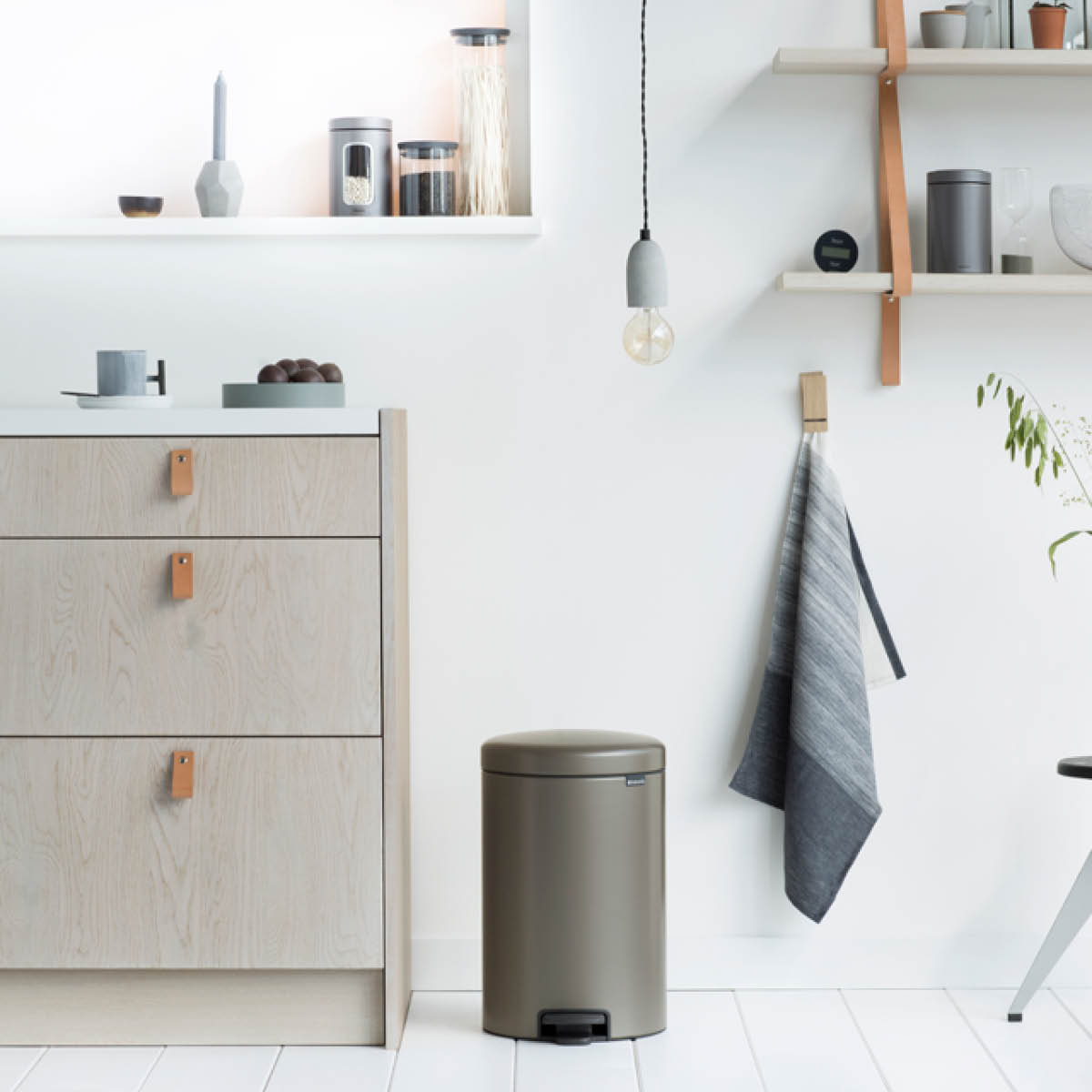 Brabantia NewIcon pedalhink 20 L platinum