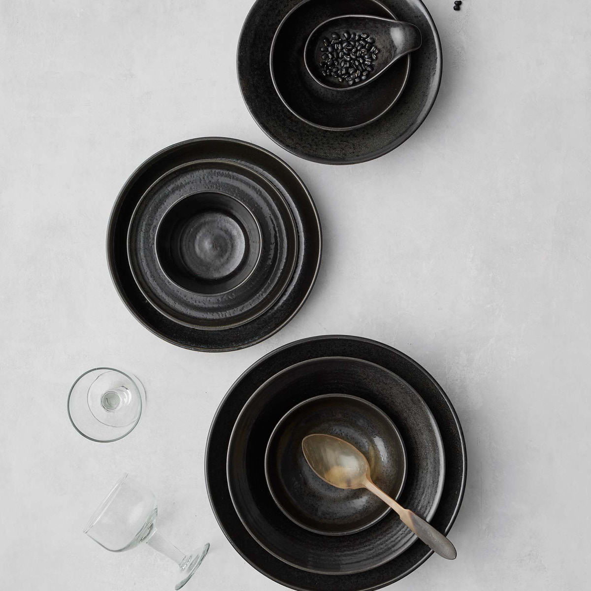 Tell Me More Fenix Lautanen 19 cm Musta