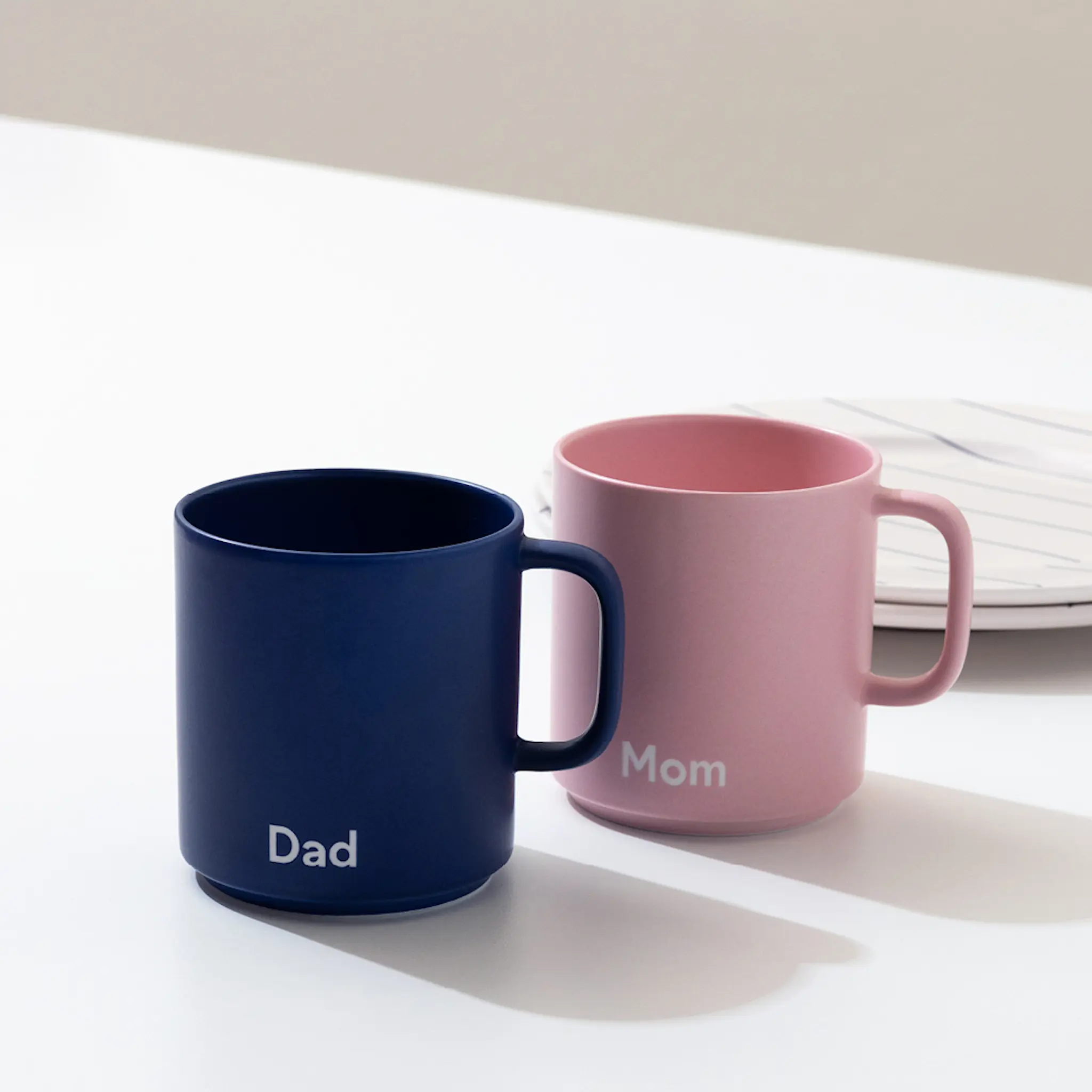 Design Letters Favourite kopp med hank MOM 25 cl creole pink