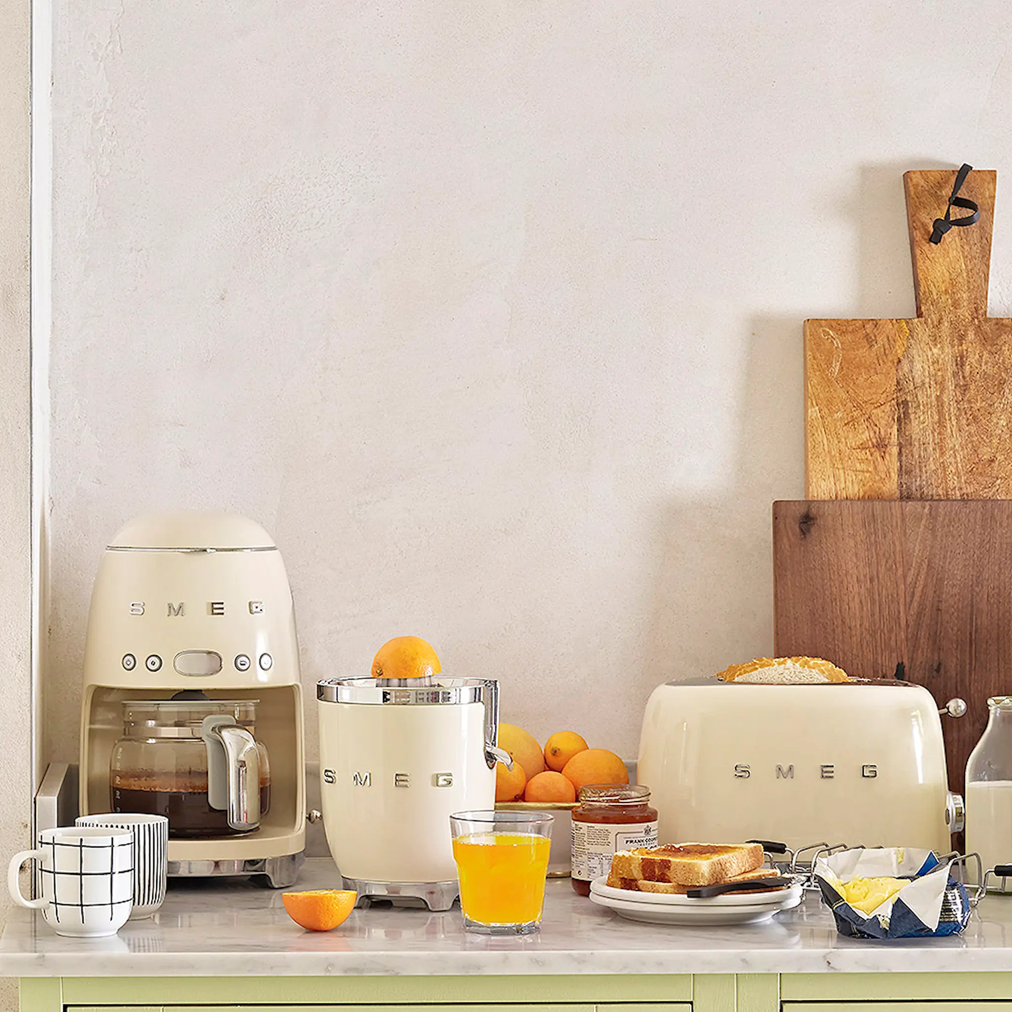 Smeg Smeg Kaffebryggare DCF02 1,4 L Creme