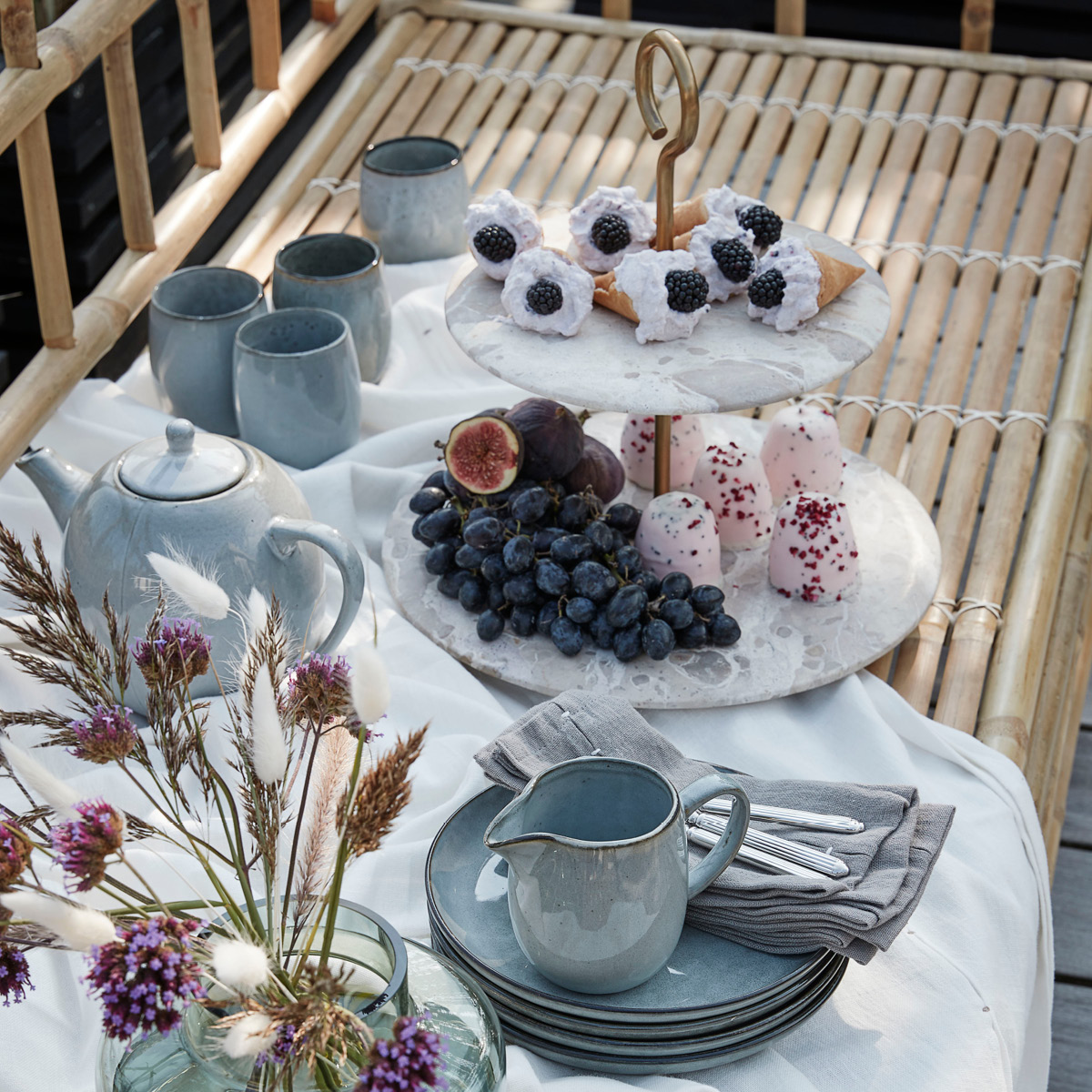 Lene Bjerre Ellia kakfat 2 våningar 35 cm sand