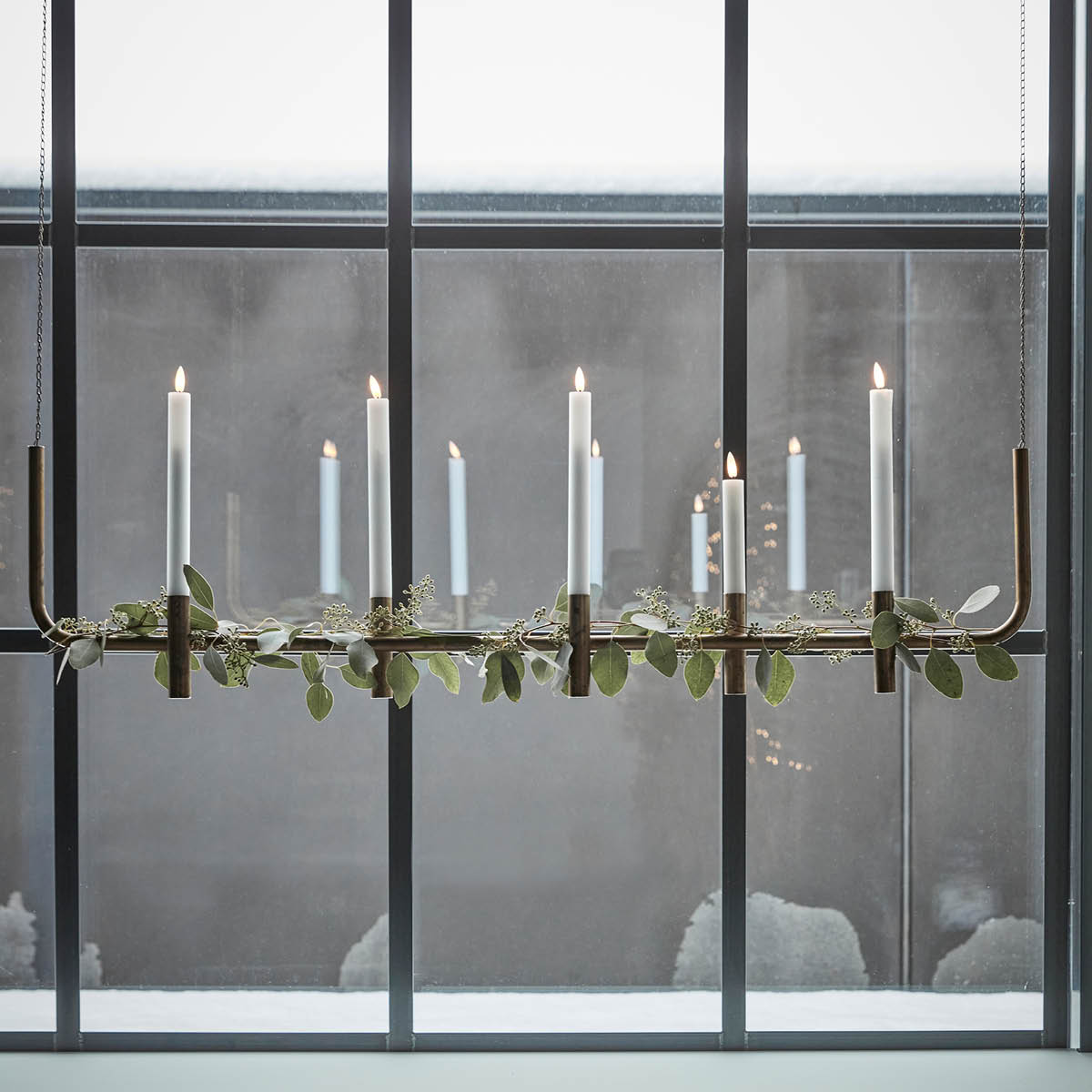 House Doctor Maxi takhängd ljusstake 102x26 cm antik mässing