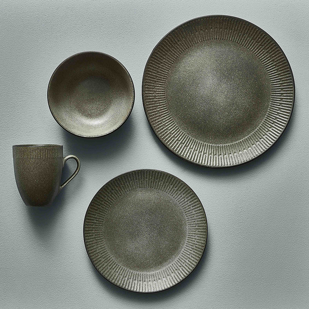 Aida Relief Stoneware Tallrik 22 cm Grå