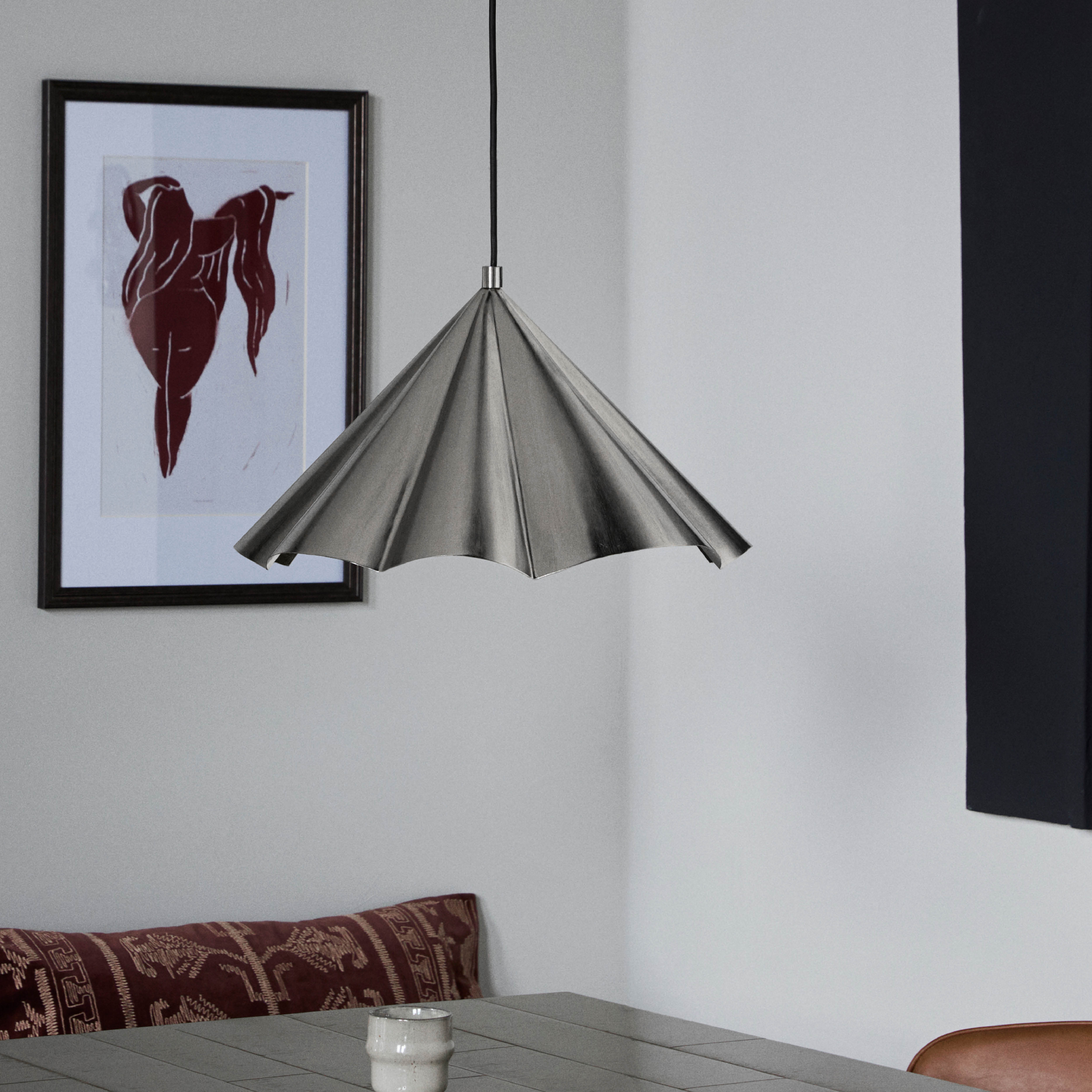 House Doctor Flola taklampe 50 cm børstet sølvfinish