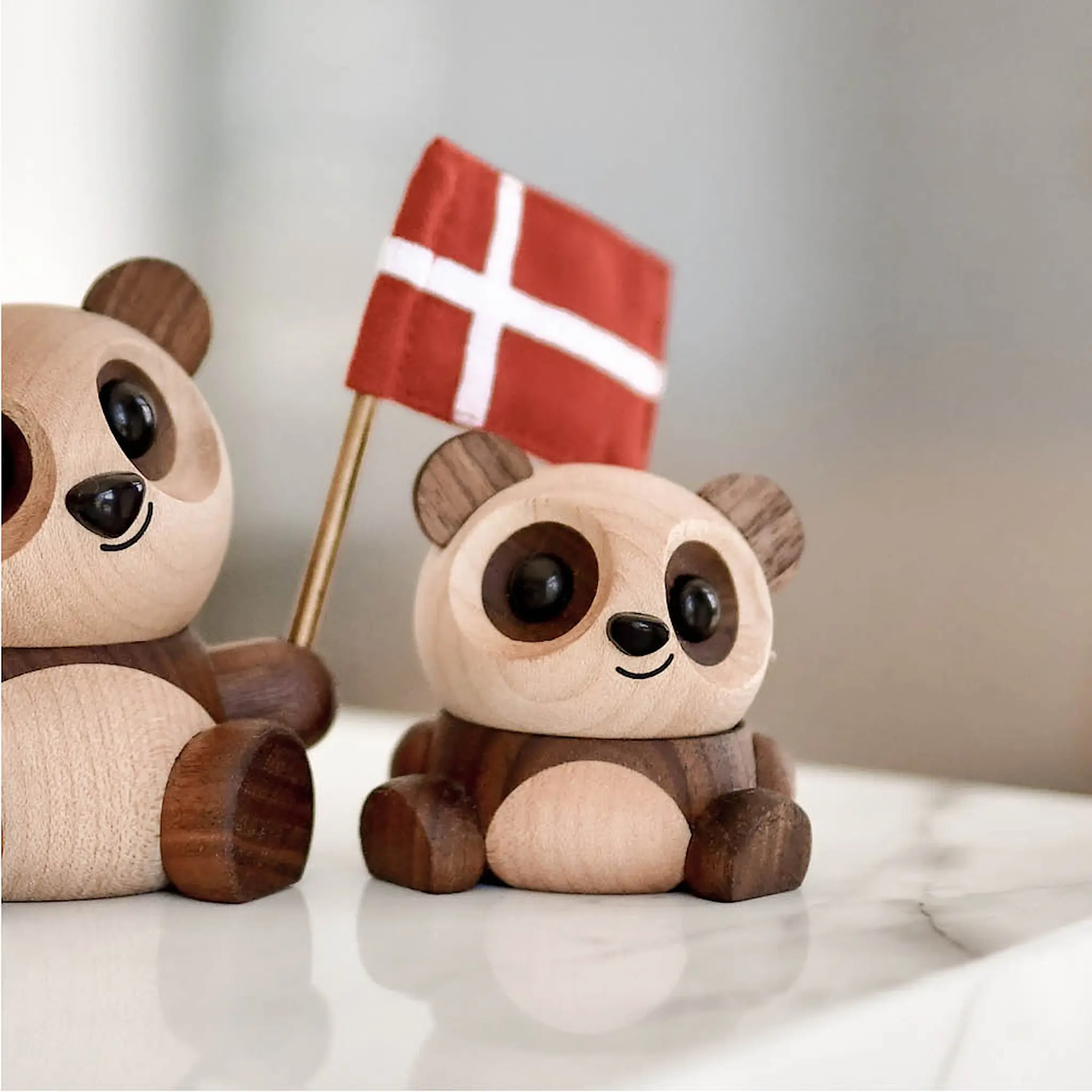 FableWood Puufiguuri panda Pom Pom 6 cm Pähkinä/Vaahtera