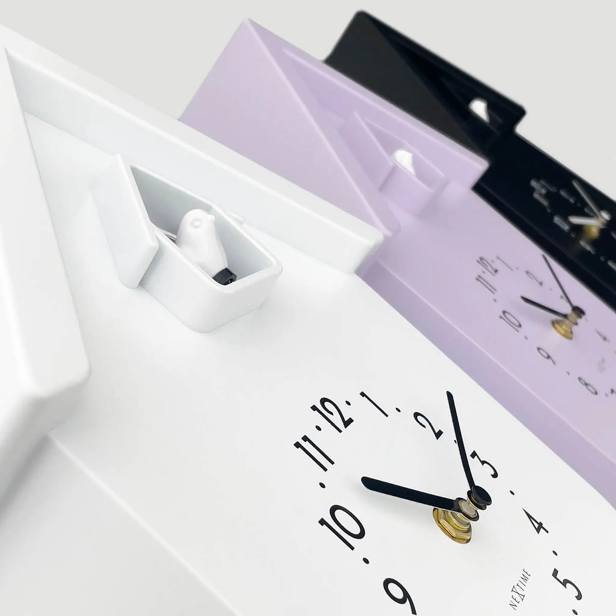 NeXtime Twitter veggklokke 21,5x41,5 cm hvit