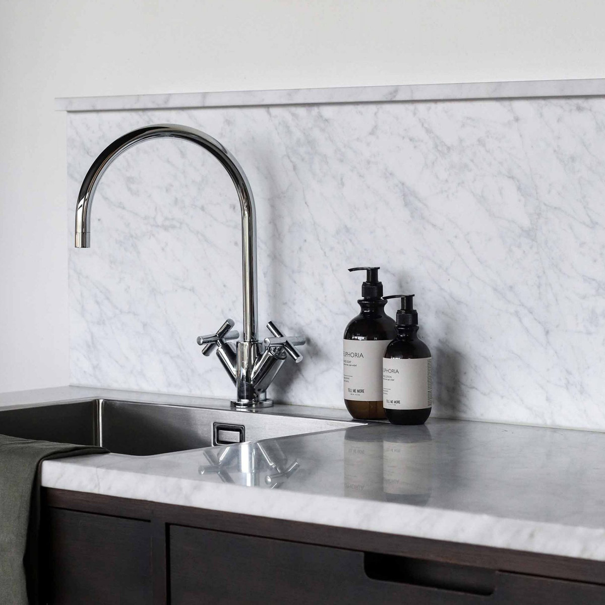 Tell Me More Handtvål 480 ml euphoria