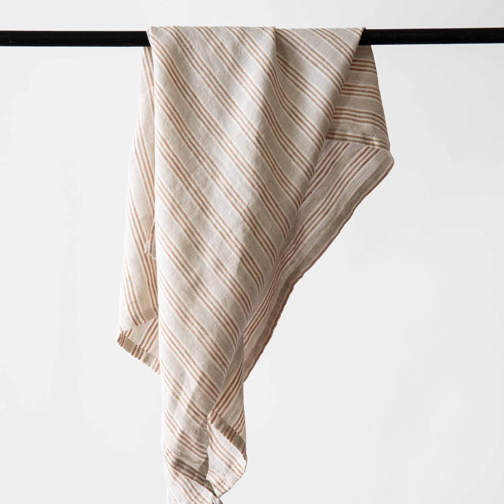 Tell Me More Kjøkkenhåndkle 50x70 cm hazelnut stripe