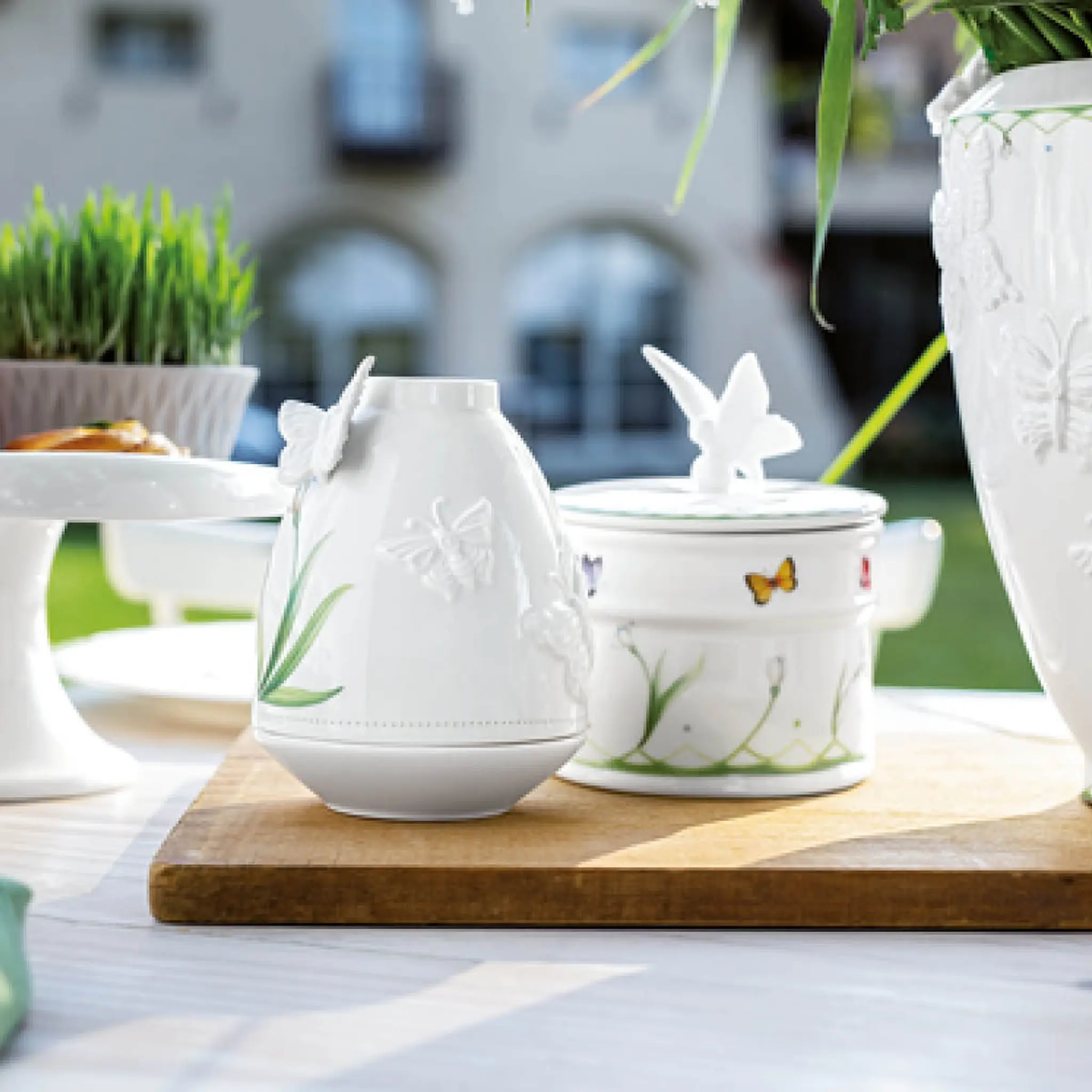 Villeroy & Boch Colourful Spring burk med lock liten 11x14 cm 0,54 L