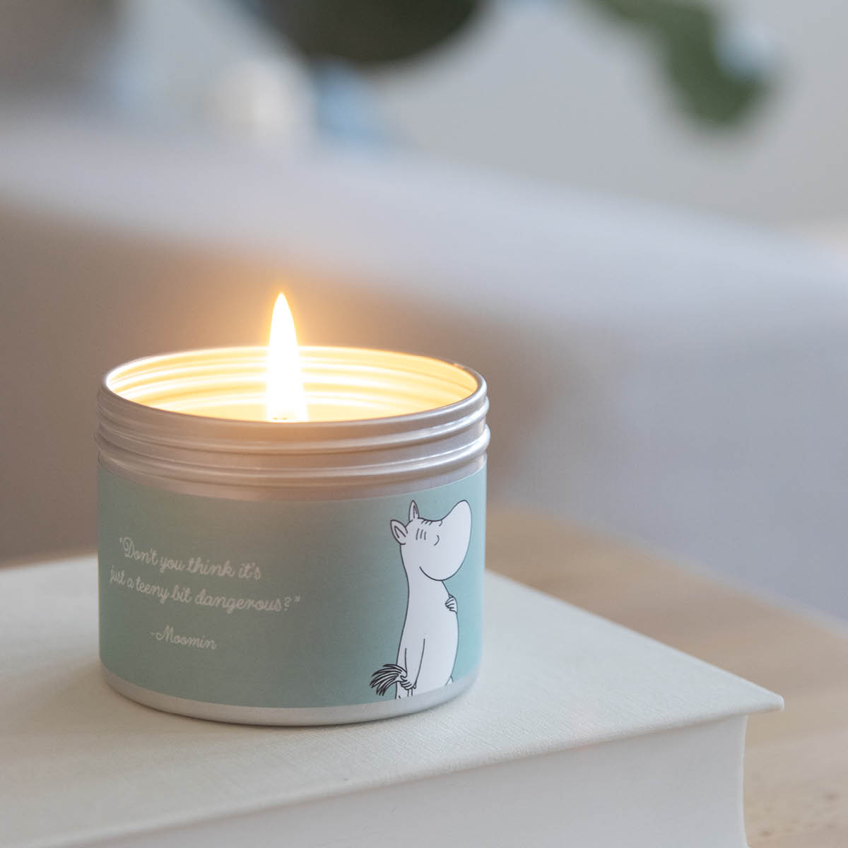 Pluto Muumi Tuoksukynttilä 6,7x5 cm Muumipeikko