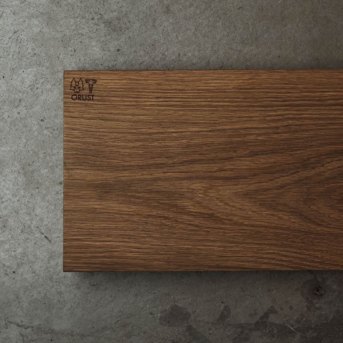 Vargen & Thor Vargavinter skjærebrett 41x21 cm eik