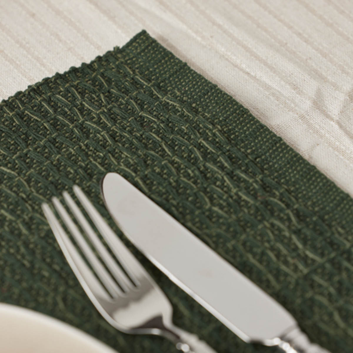 Holmen Sara bordstablett 33x48 cm mossgrön