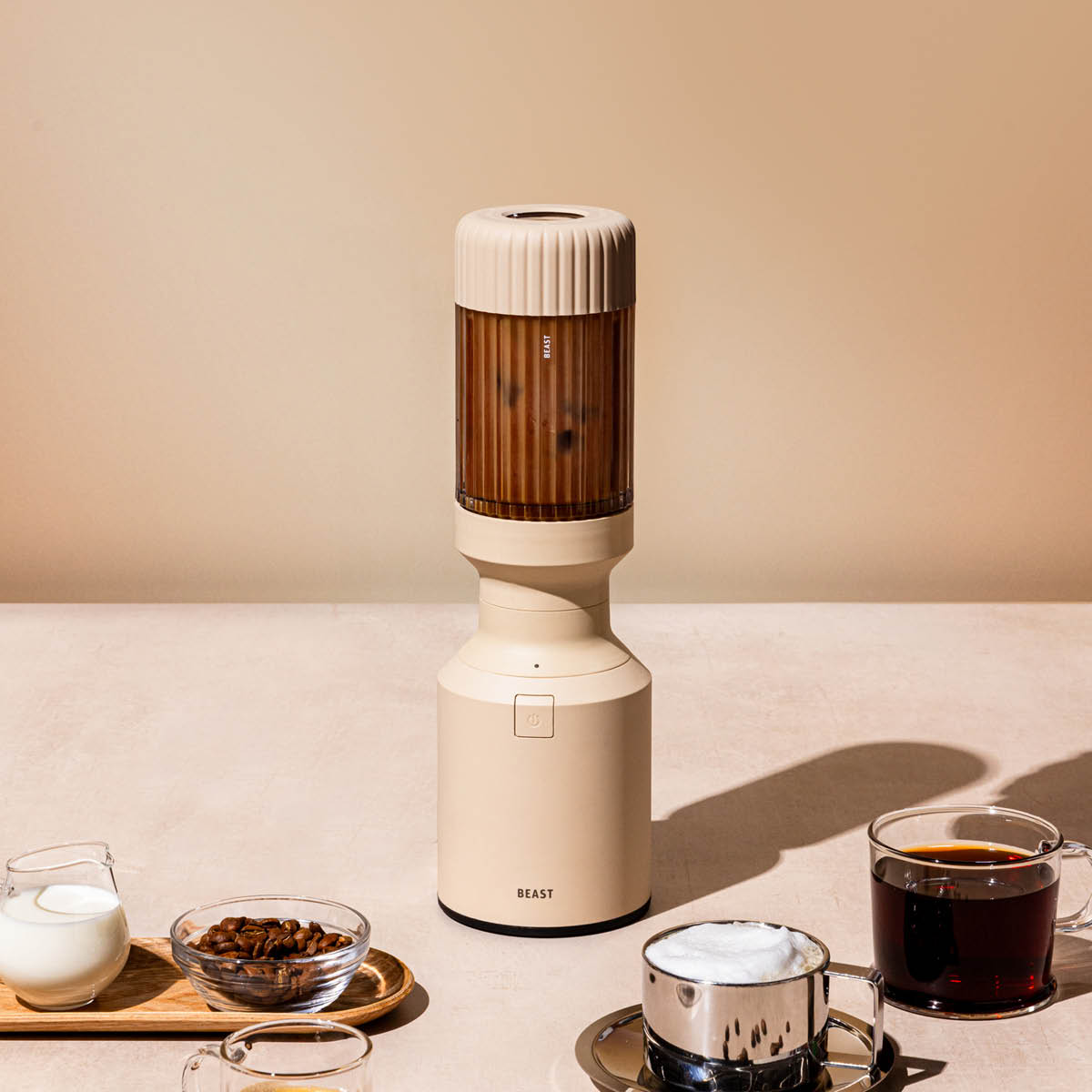 Beast Mighty 650 blender 0,63L sand