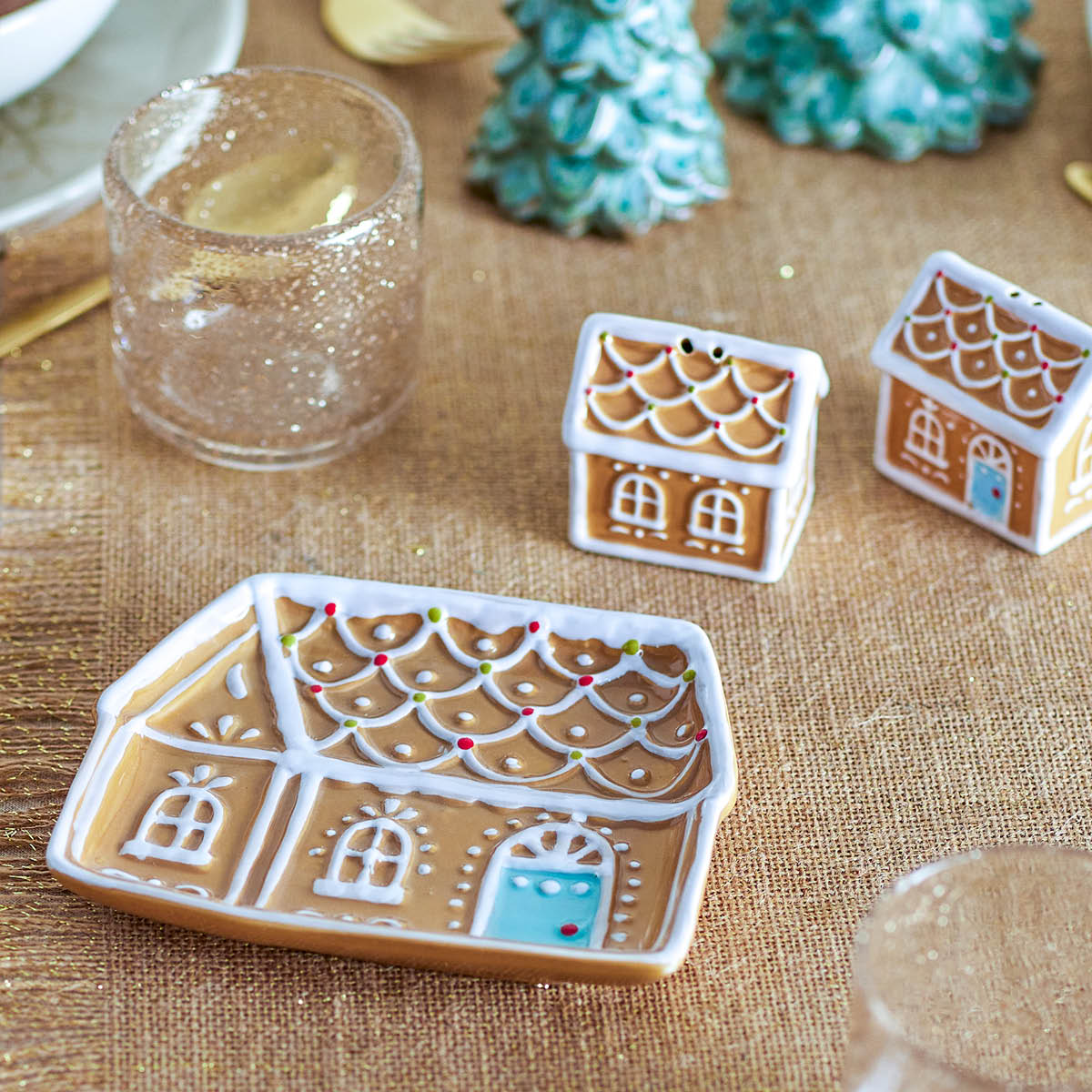 Bloomingville Ginnie serveringsfat 15x14 cm pepparkakshus