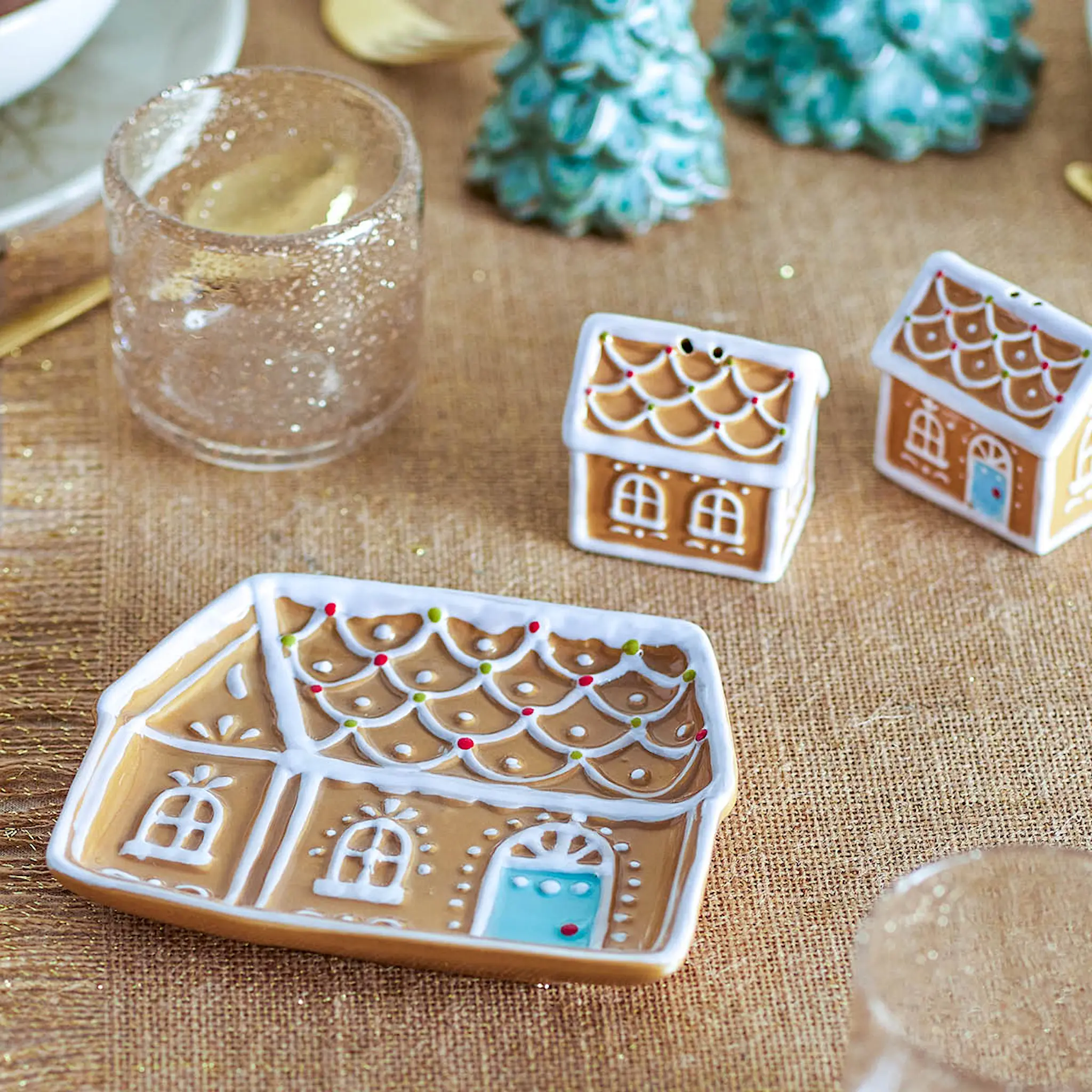 Bloomingville Ginnie serveringsfat 15x14 cm pepparkakshus