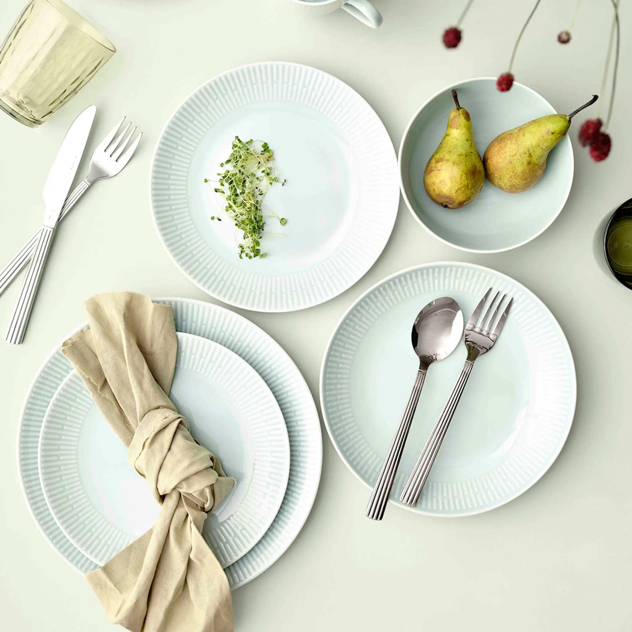 Aida Relief Djup Tallrik 22 cm Ljusgrön