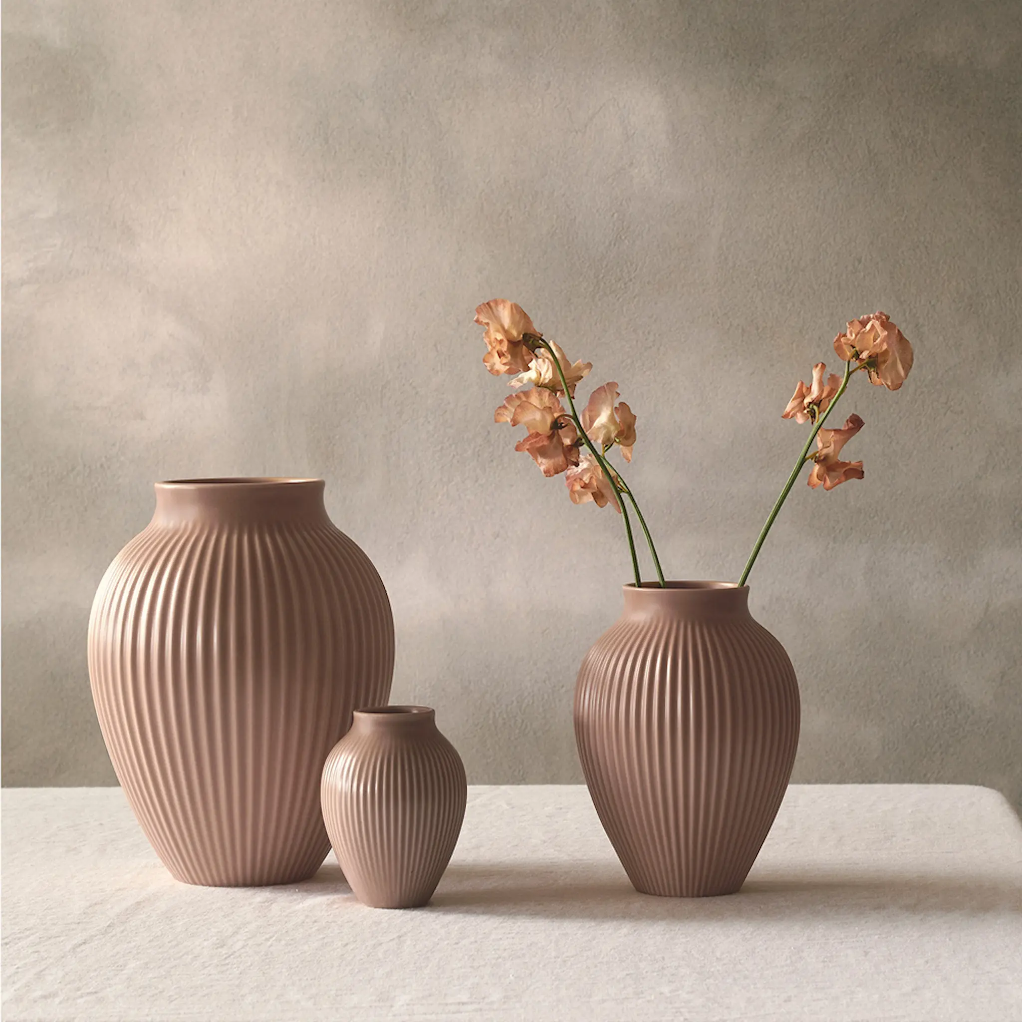 Knabstrup Keramik Ripple vas 12,5 cm matt dusty rose