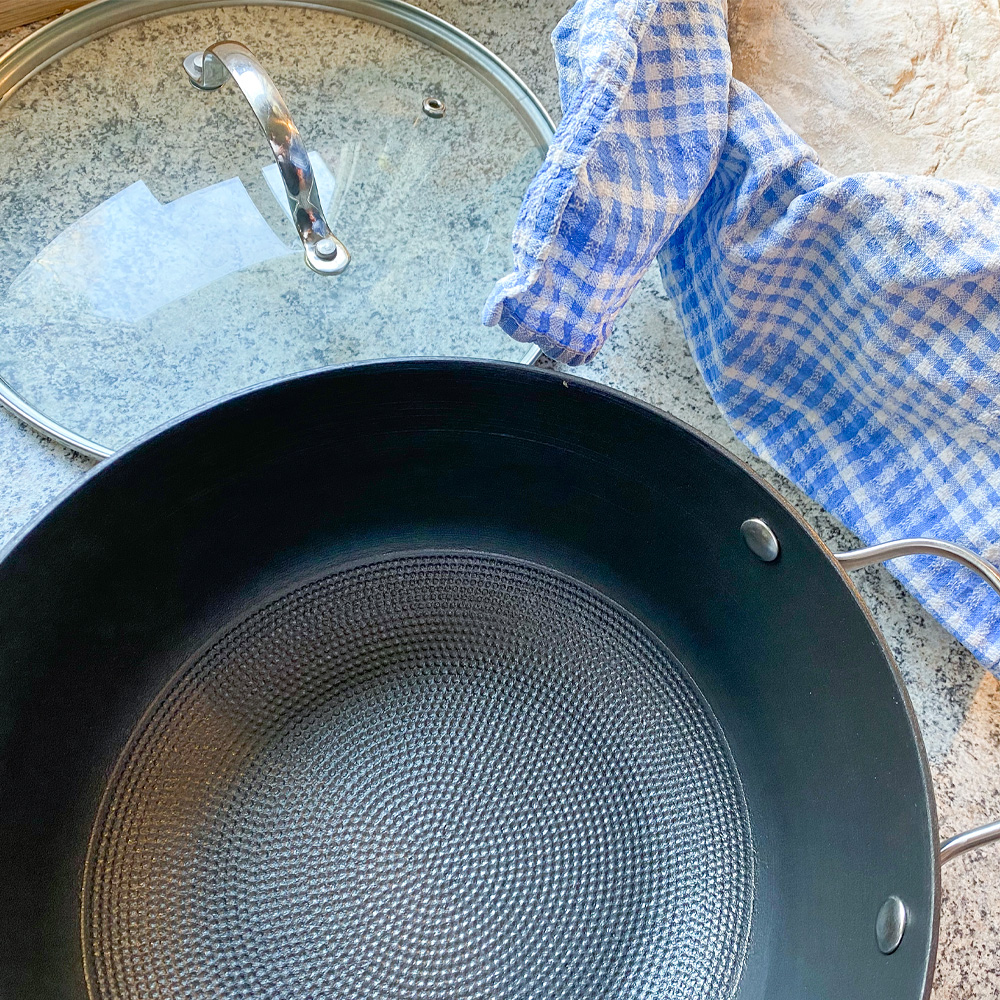 Satake Sauteuse Lättviktsgjutjärn med glaslock 24 cm Svart