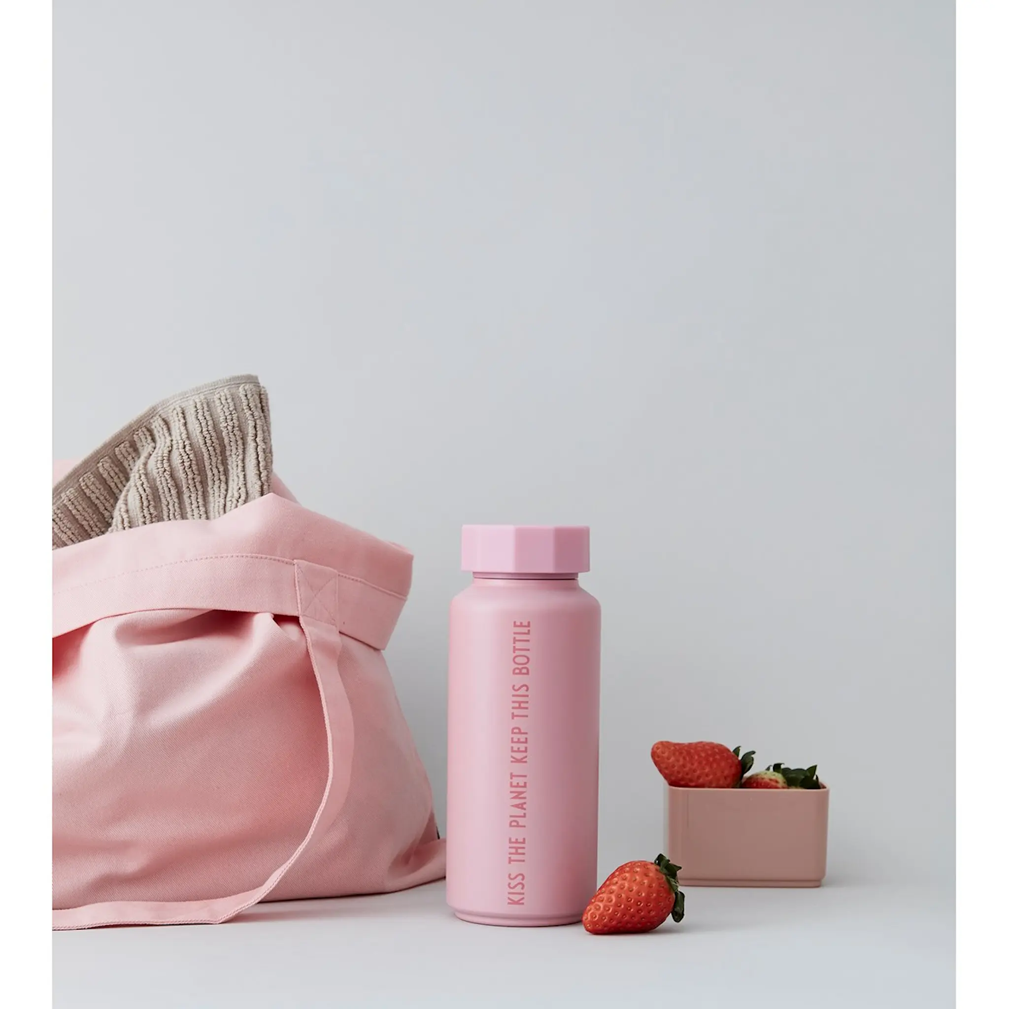 Design Letters To Go Special Edition Termoflaska Kiss 50 cl Pink