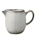 Grå